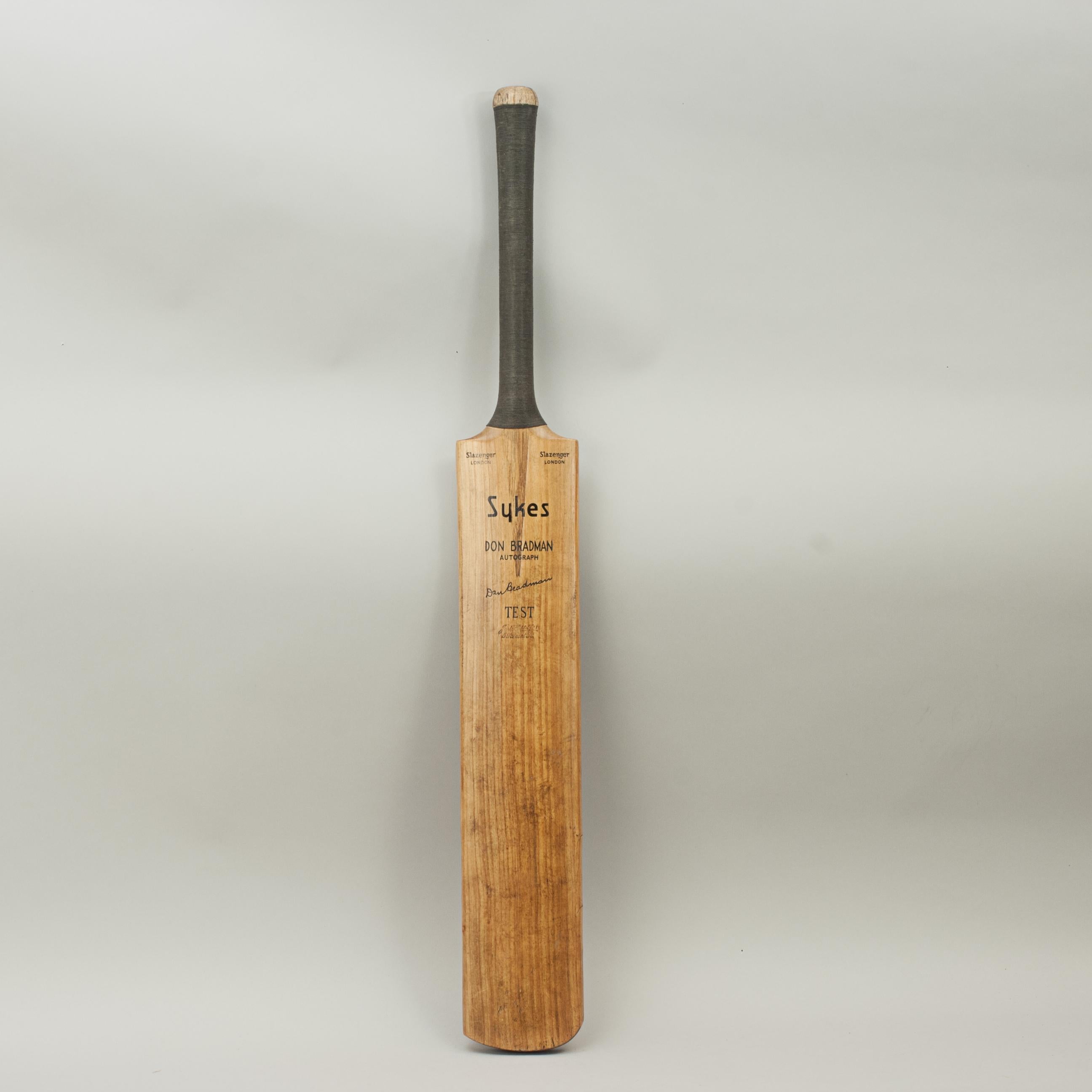 Mid-20th Century Vintage Don Bradman Autograph Cricket Bat in Willow, Sykes by Slazenger