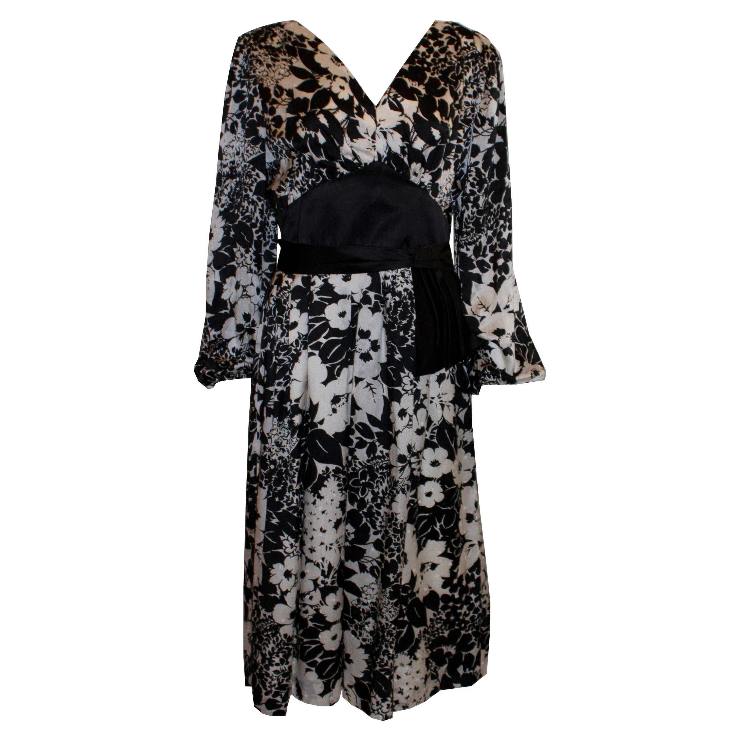 Donald Campbell - Robe en soie noire et blanche vintage