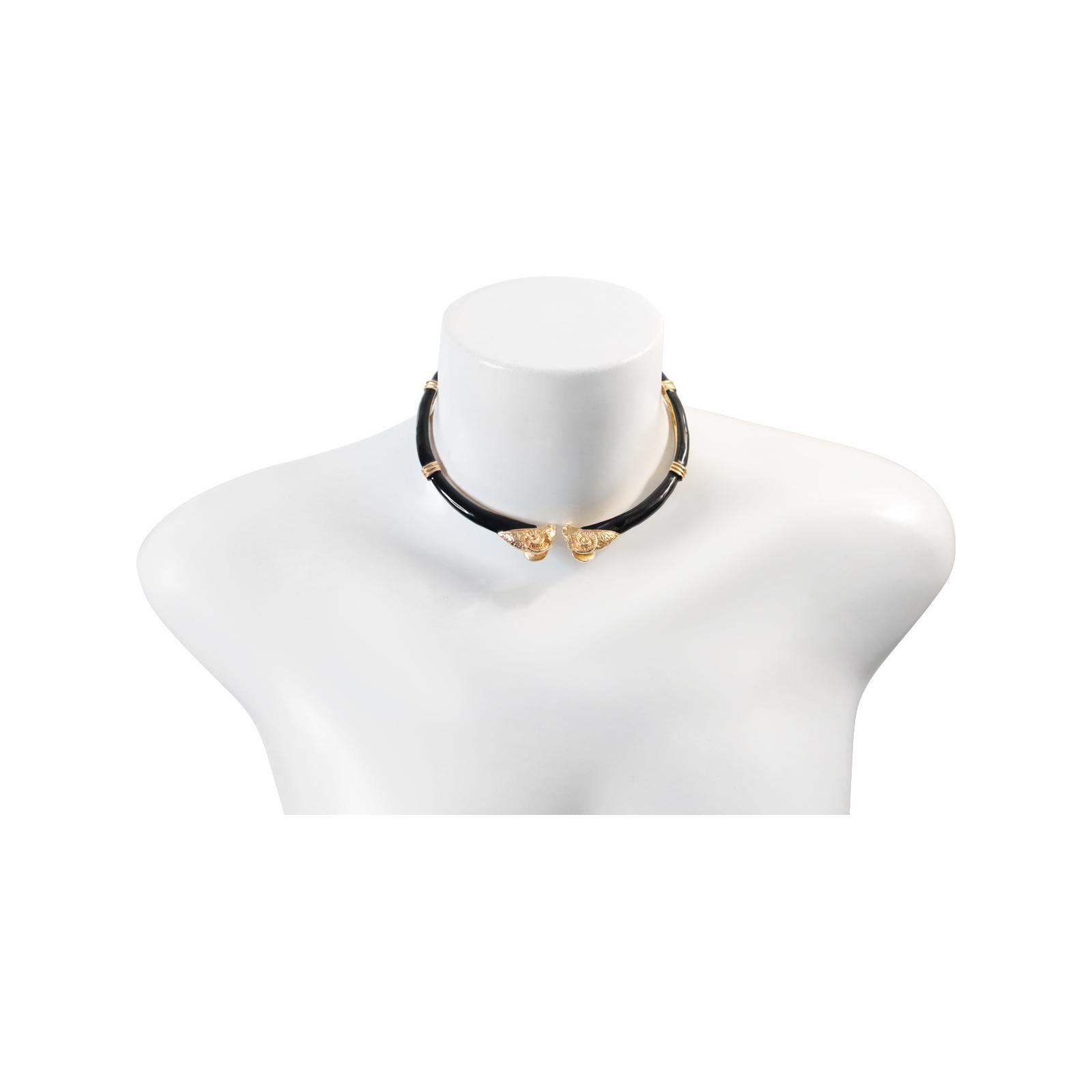 Moderne Vintage Donald Stannard Rams Head Choker in Black and Gold Circa 1980s en vente