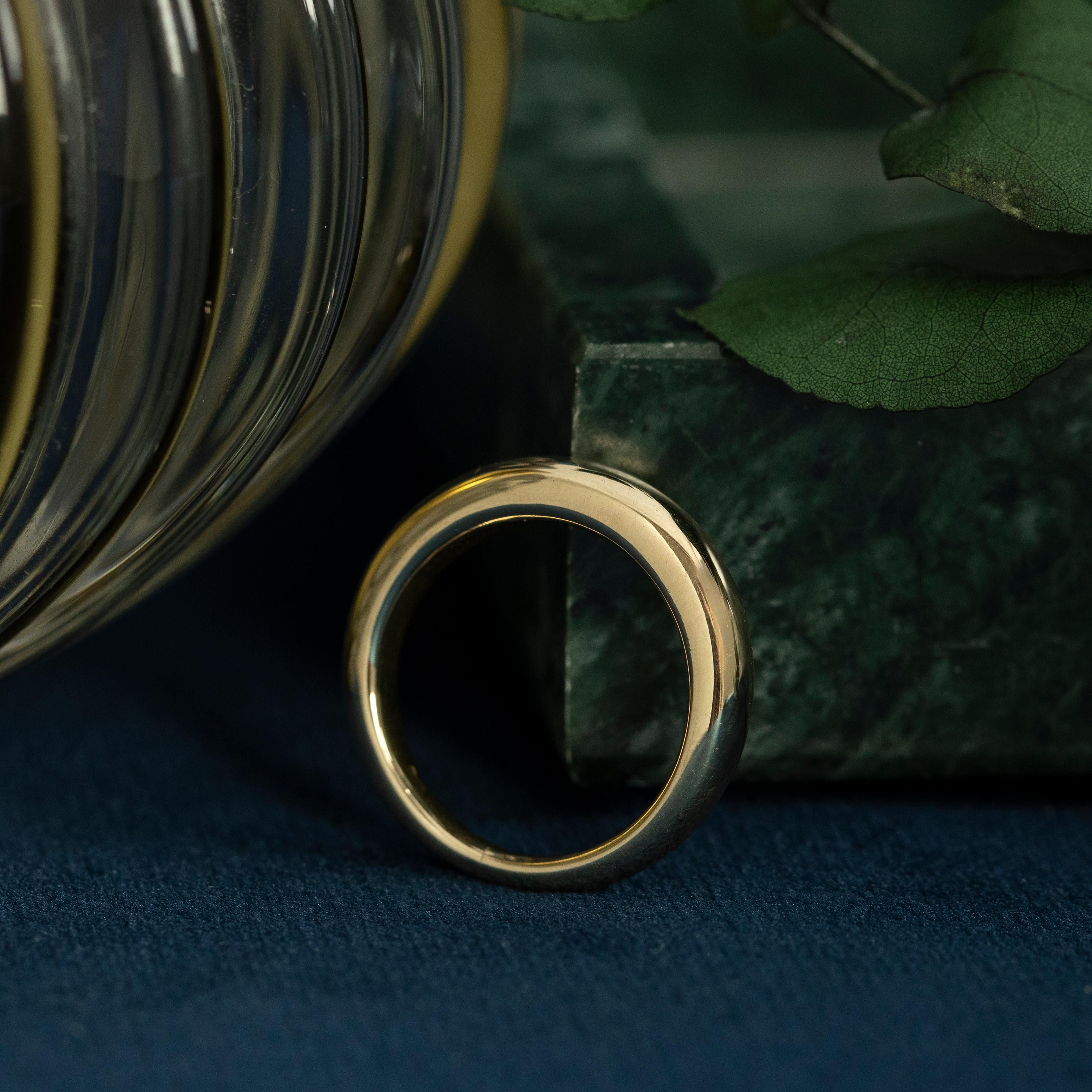 Vintage Donut Ring, massivem Gold 14 Karat Gelbgold stapelbar Größe 3,5 Ring im Angebot 1