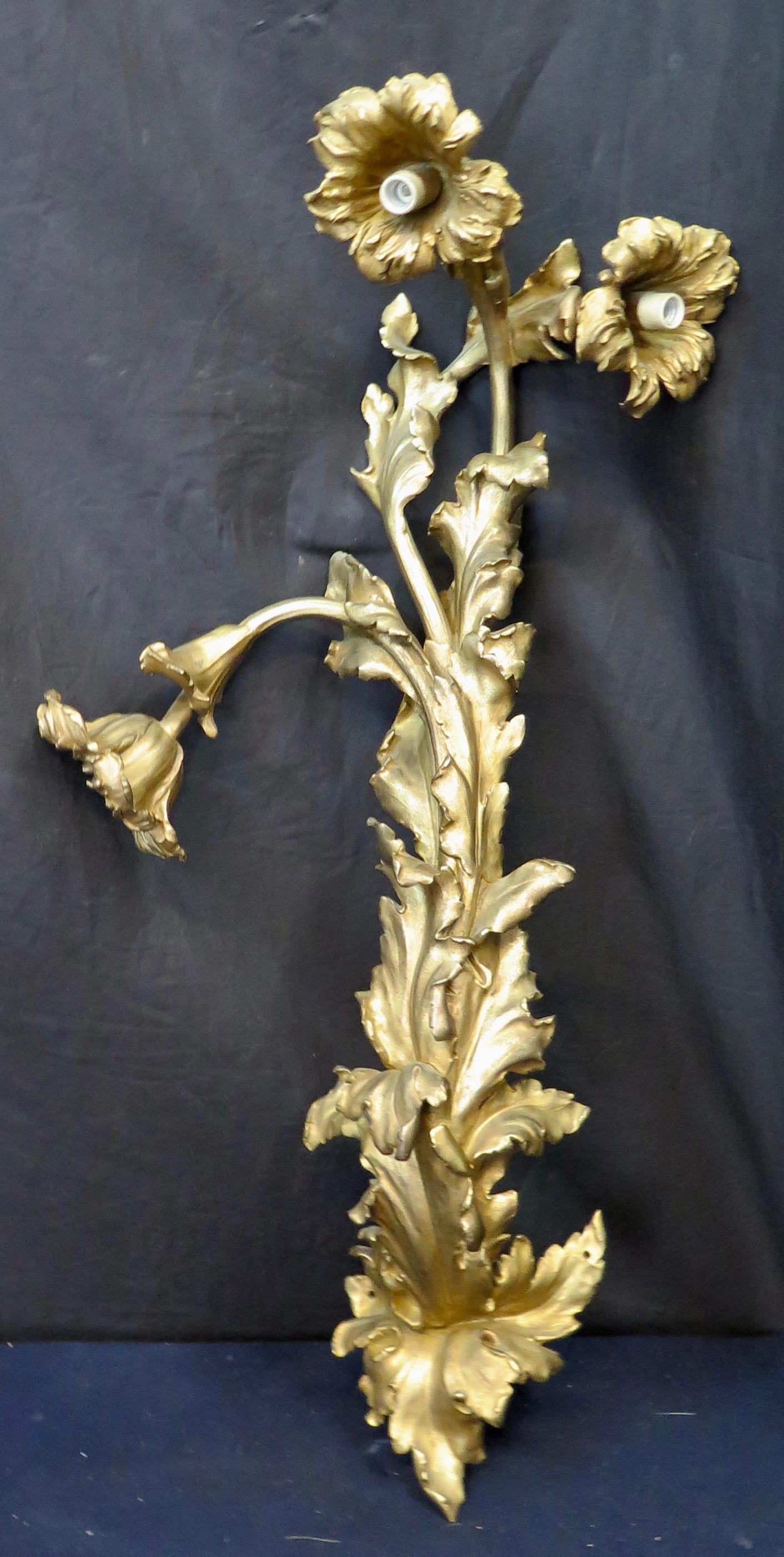 Vintage Doré Bronze Jugendstil Wandleuchter (Art nouveau) im Angebot