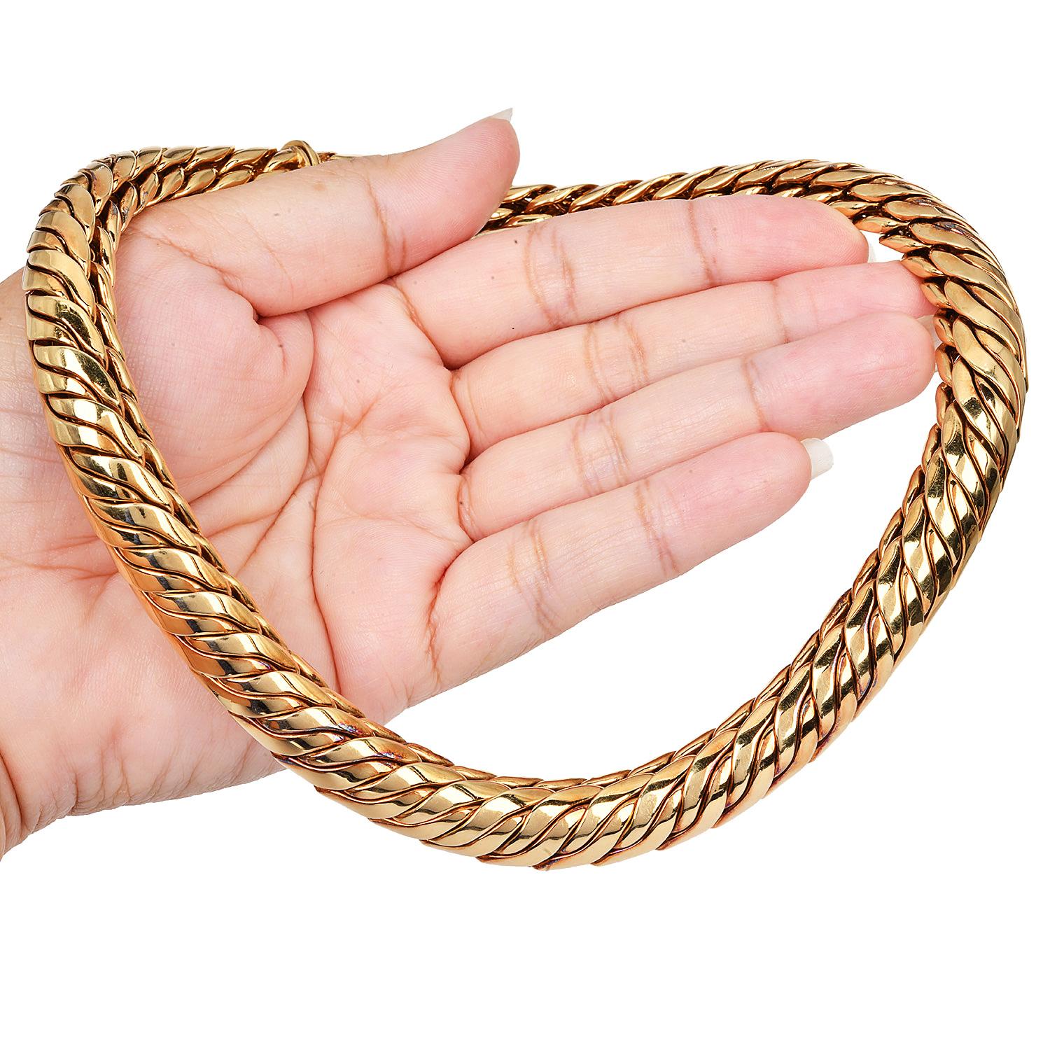 Vintage Dorfman Solid 18K Yellow Gold Wavy Link Choker Necklace For Sale 2