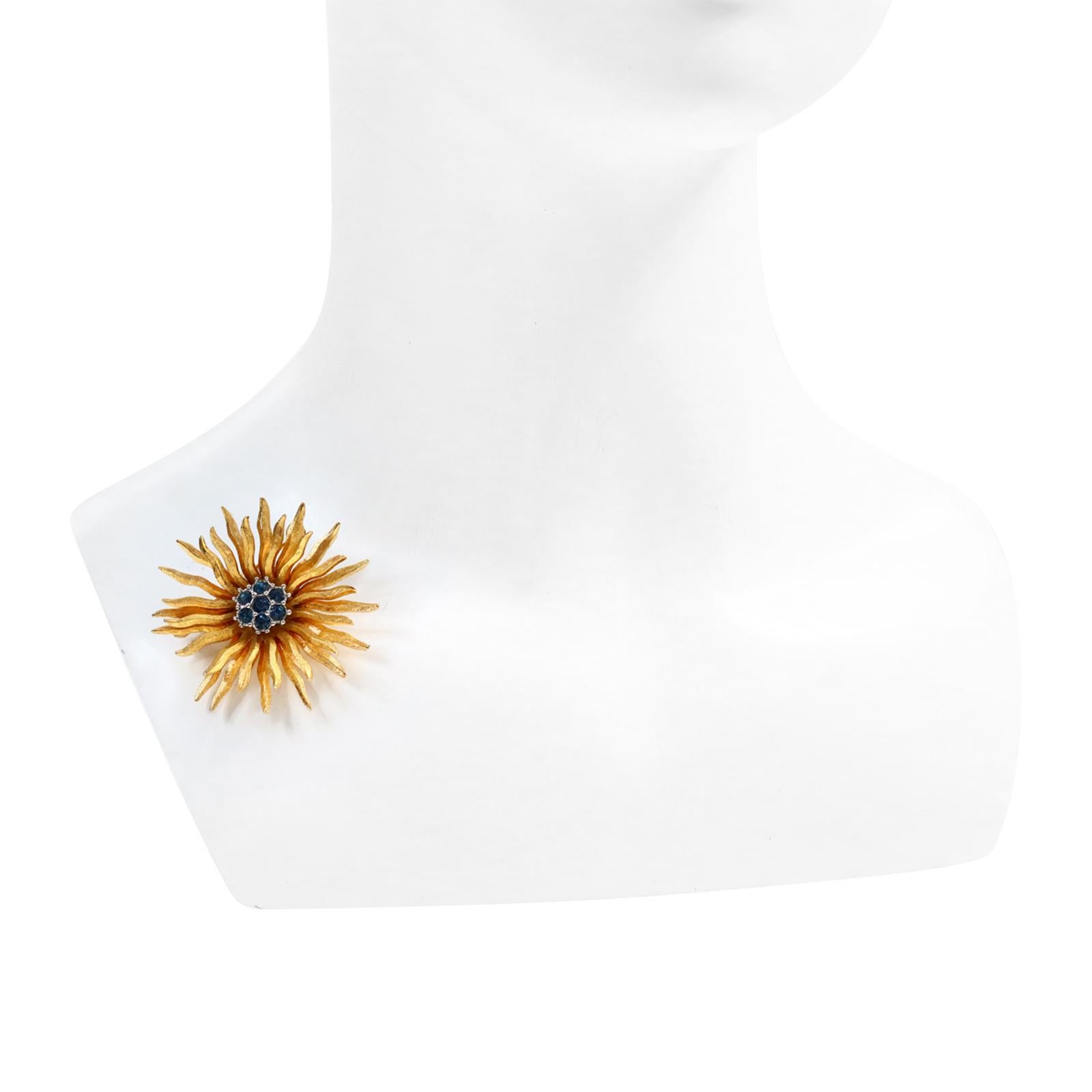 Women's or Men's Vintage D'orlan Gold Starburst with Blue Diamante Set in Silver Circa 1980s For Sale