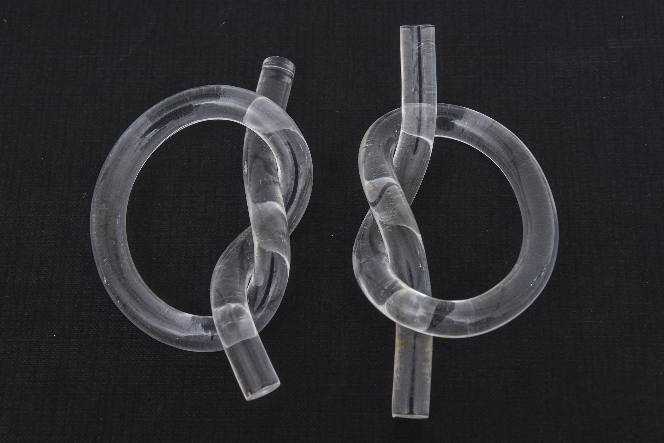 Late 20th Century Vintage Dorothy Thorpe Clear Twisted Lucite Napkin Rings Set of Eight