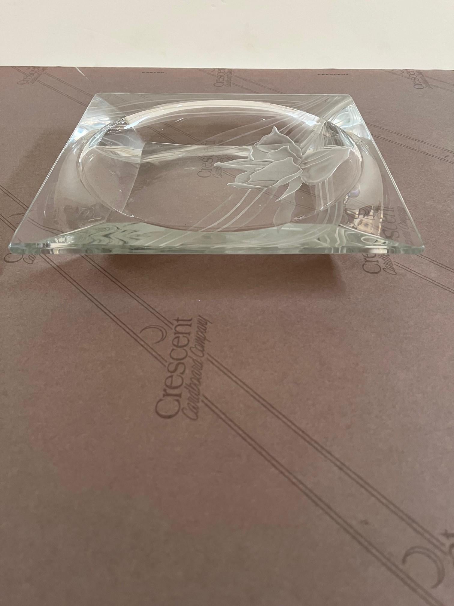 Vintage Dorothy Thorpe Etched Glass Platter, Tray Signed by Dorothy Thorpe For Sale 5