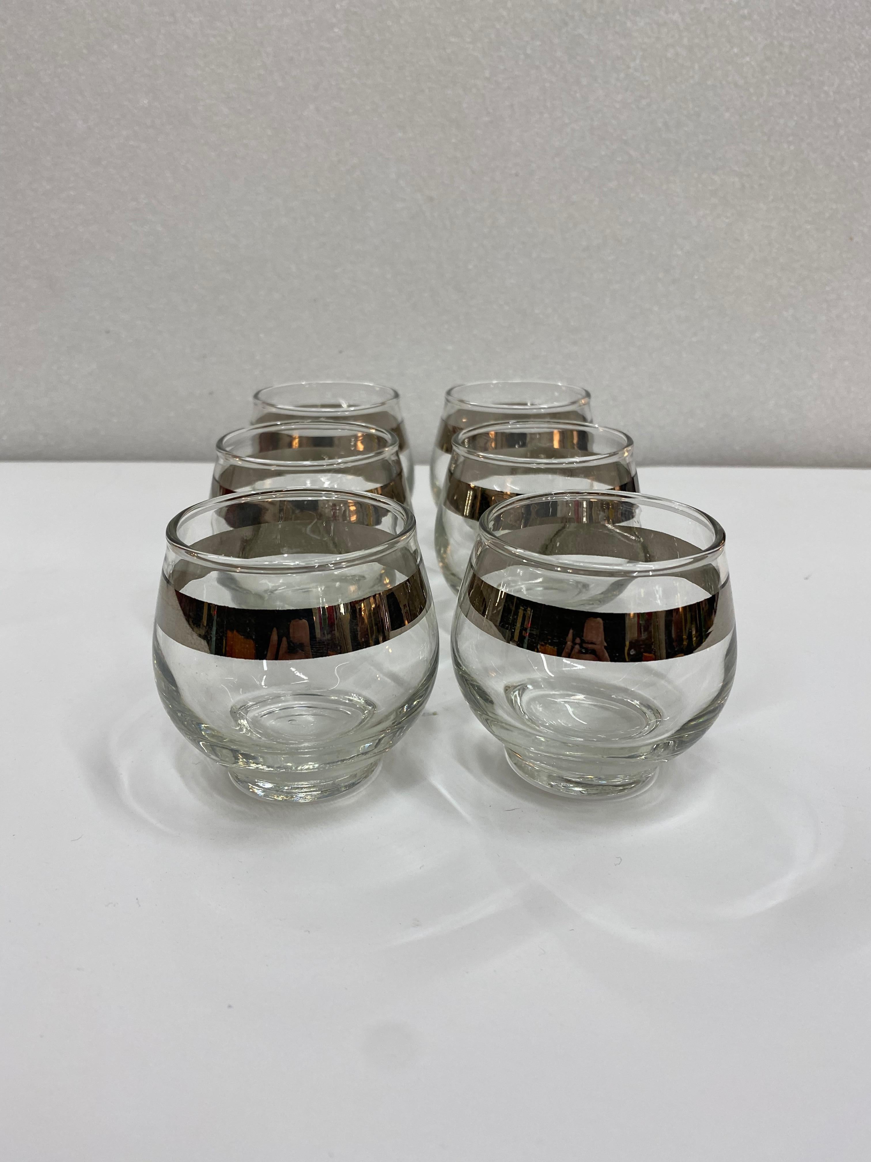 Dorothy Thorpe Libby Glass Martini Set with Silver Overlay, Mid-Century Modern In Good Condition In Haddonfield, NJ
