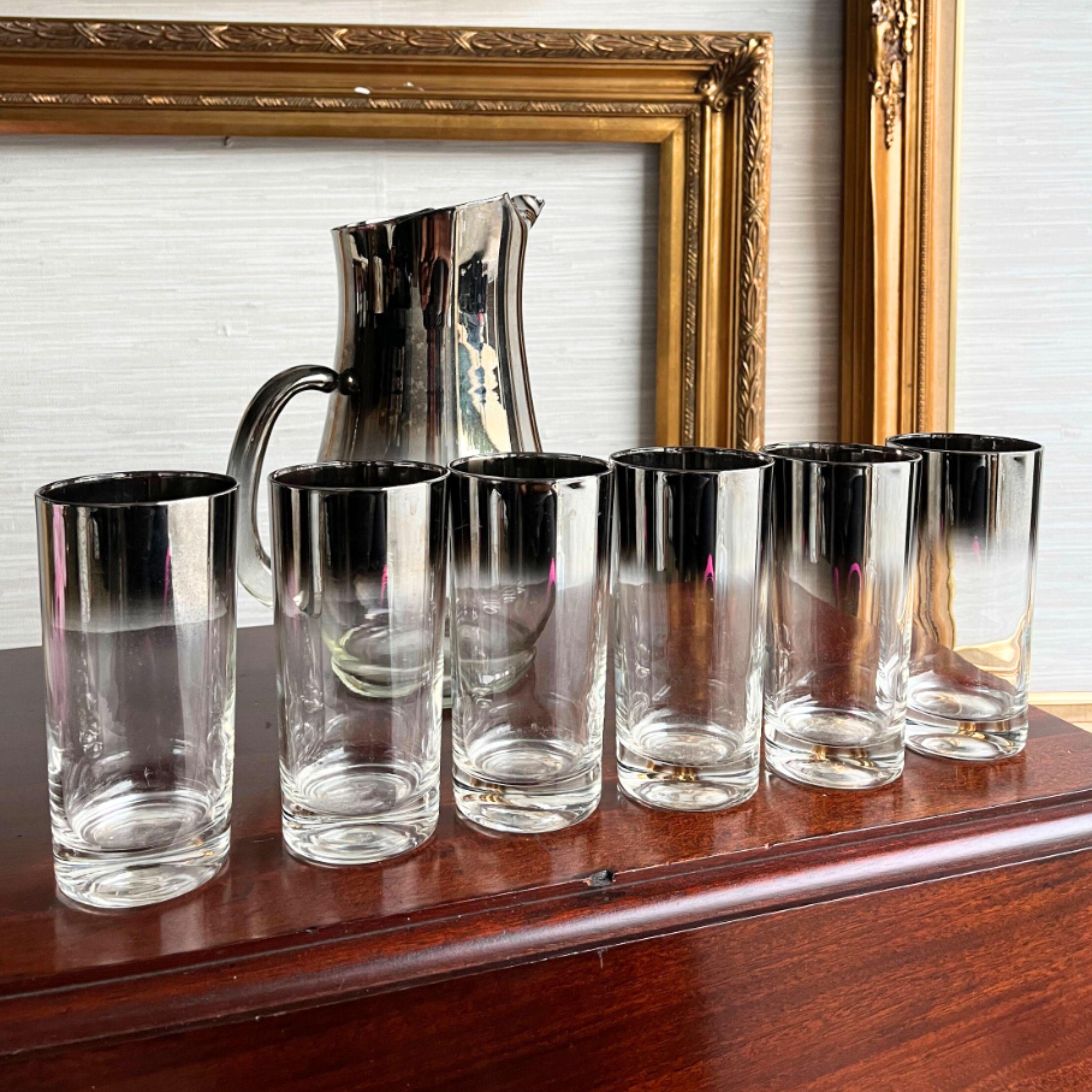 Vintage Dorothy Thorpe Mid Century Silver Fade Pitcher & Six Highball Glasses In Good Condition For Sale In Portsmouth, VA