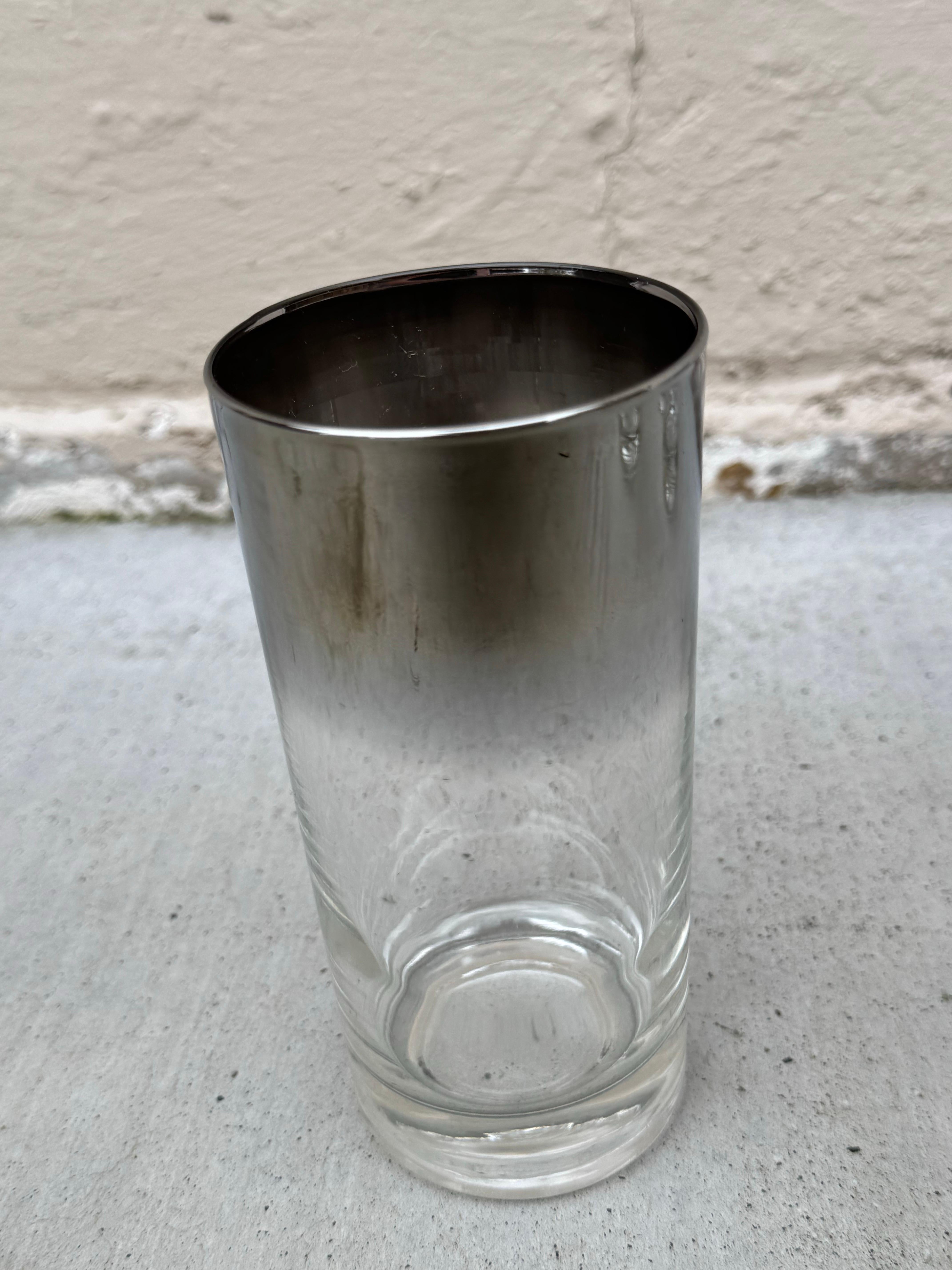 Late 20th Century Vintage Dorothy Thorpe Style Barware, Highball Glasses And Ice Bucket In Caddy For Sale
