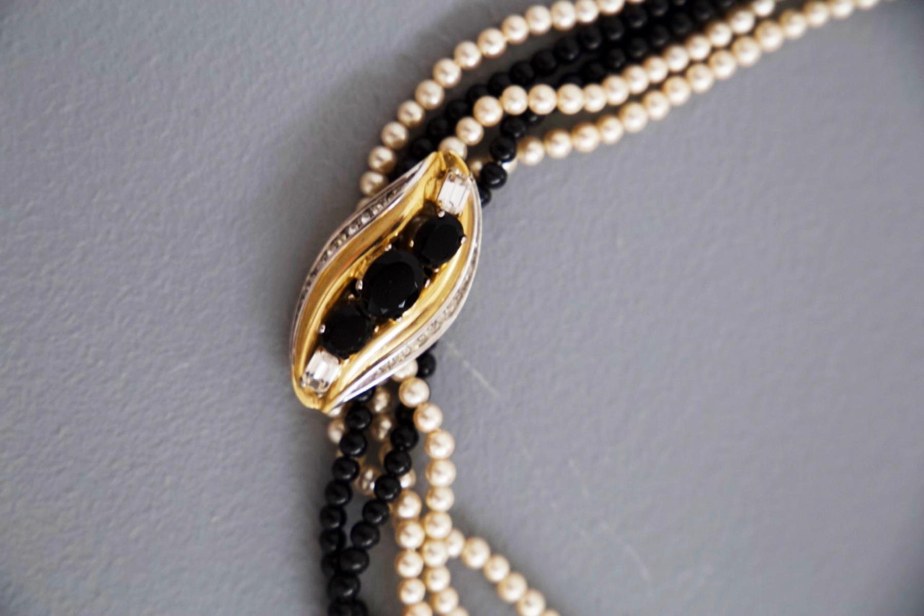 Vintage Doppelte schwarz-weiße Vintage Perlenkette im Angebot 6