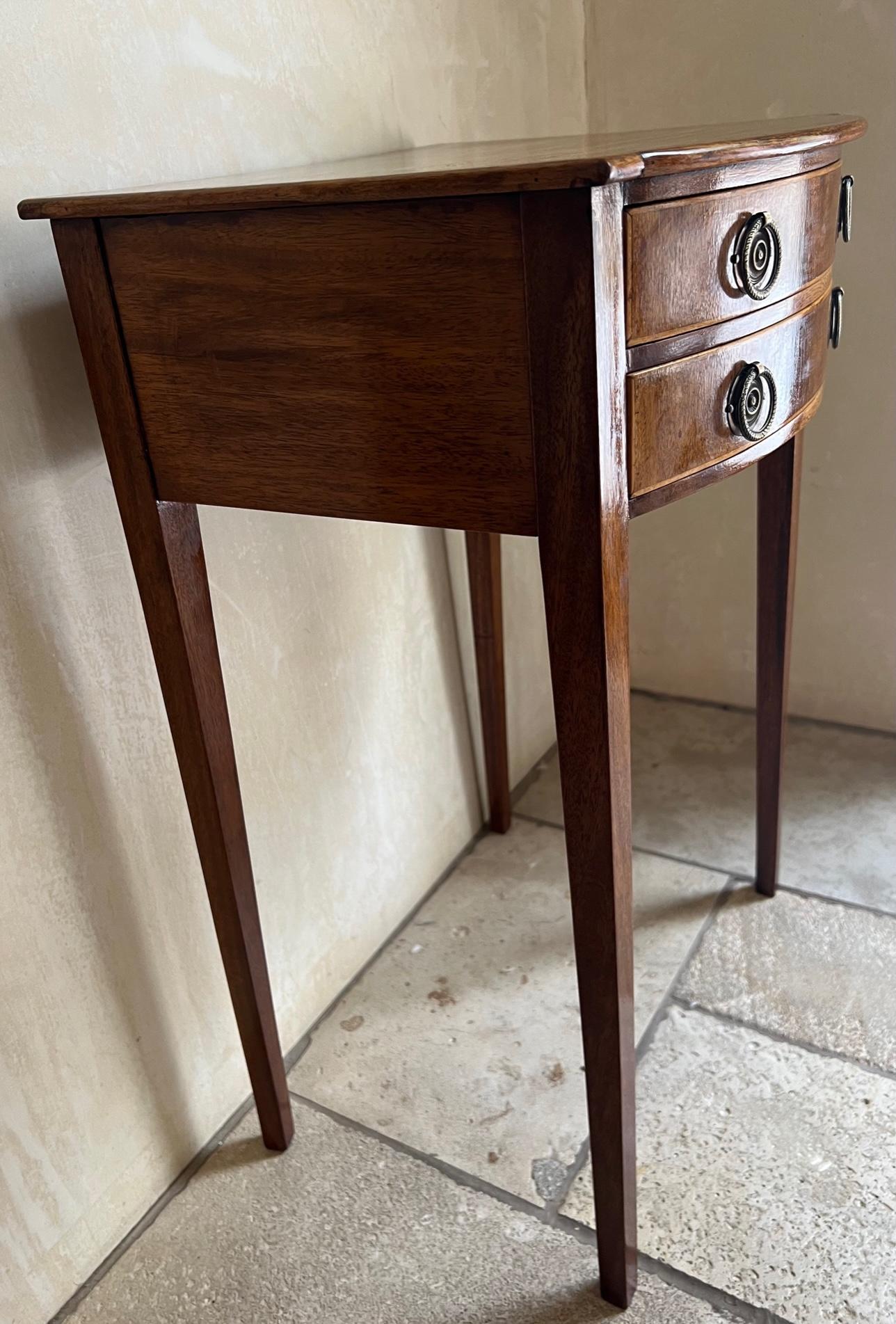 Vintage Double Drawer Federal Style Side Table With Inlaid Wood 3
