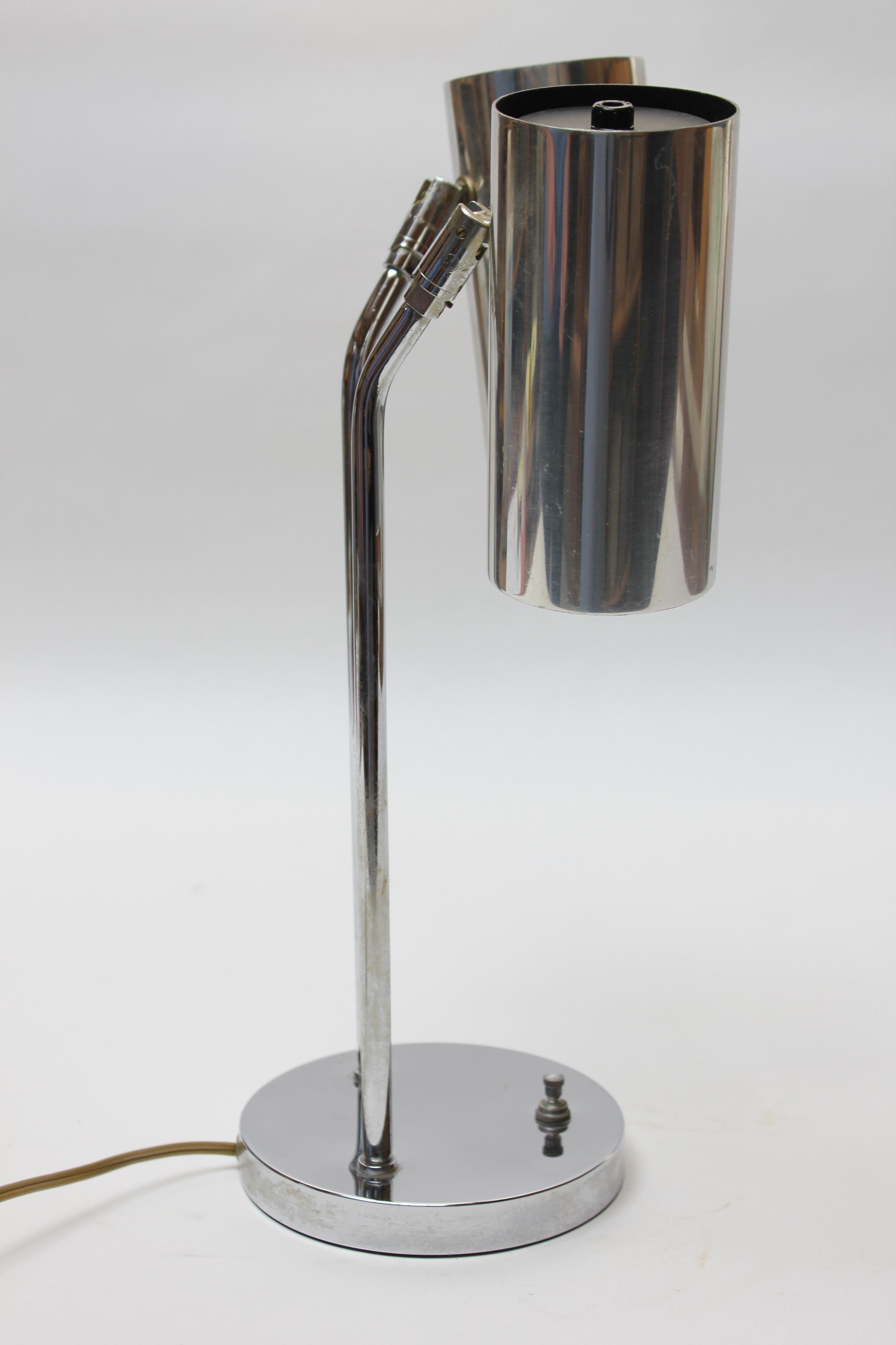 Vintage Double-Fixture Adjustable Chrome Table Lamp by Robert Sonneman For Sale 1