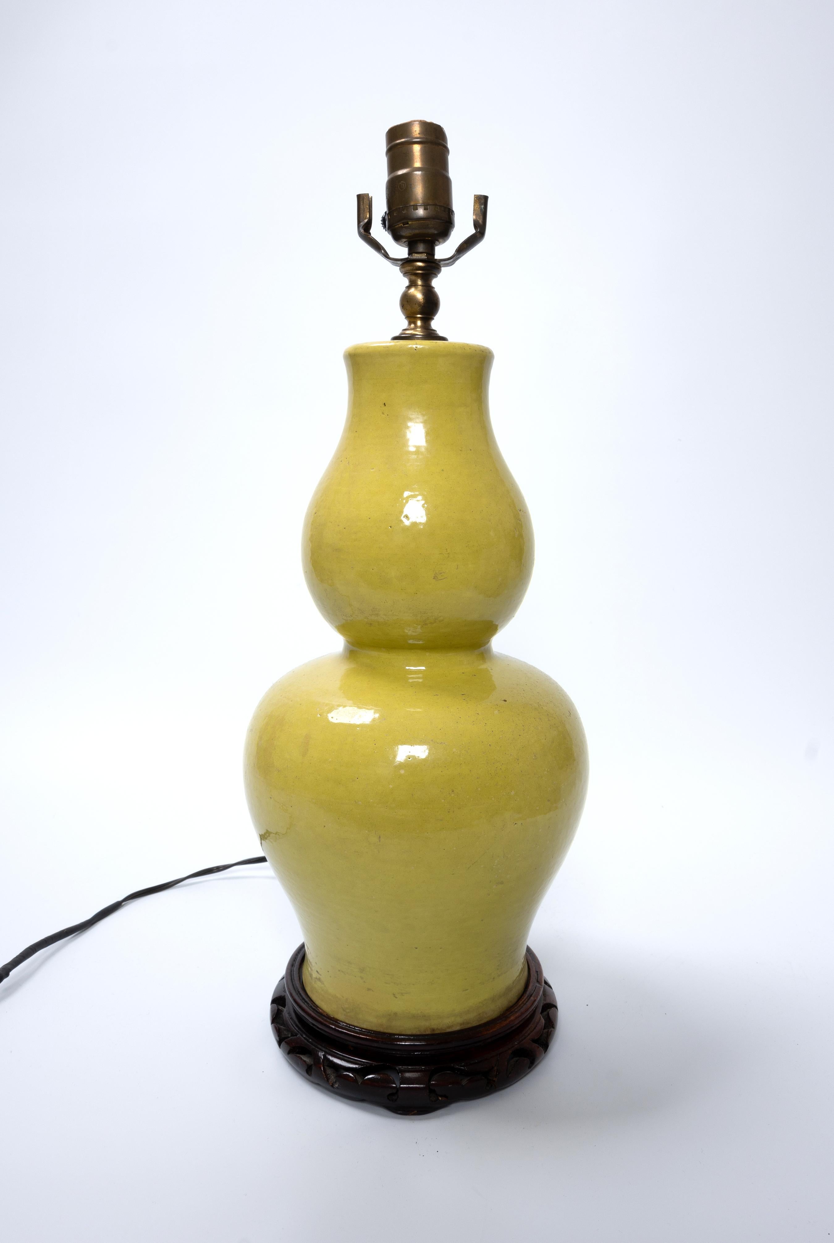 Chinese Export Large Chinese Double Gourd Ceramic Lamp For Sale