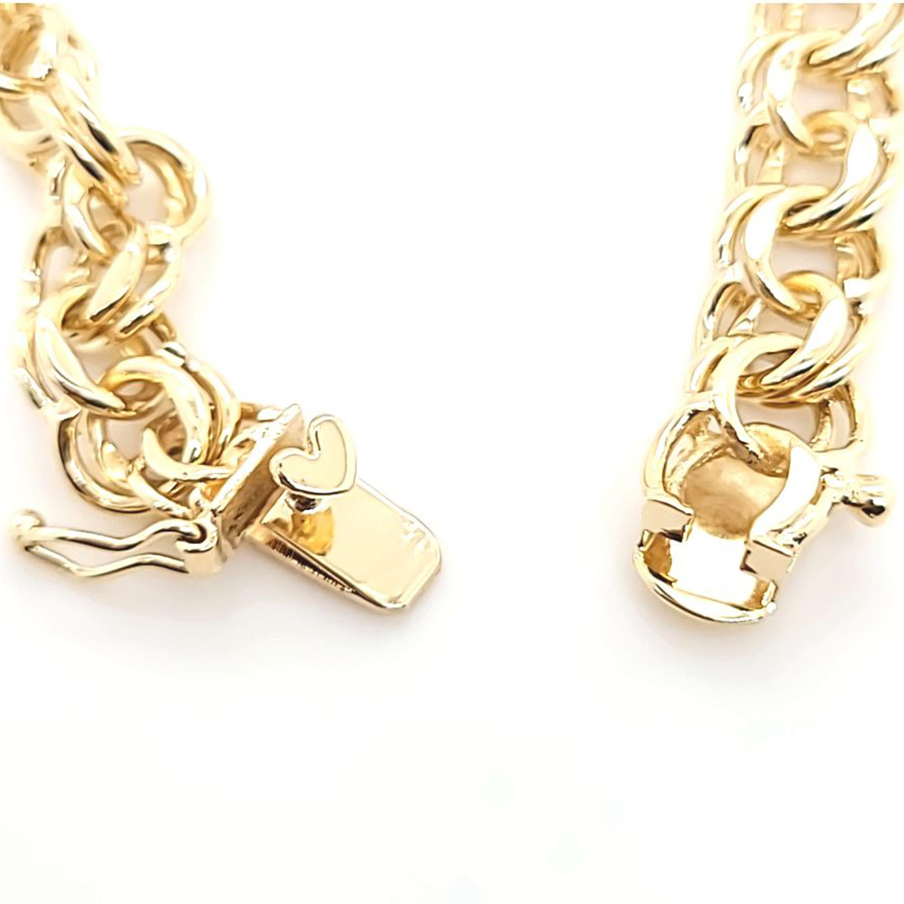 Vintage Double Link Charm Bracelet in Yellow Gold In Good Condition In Coral Gables, FL