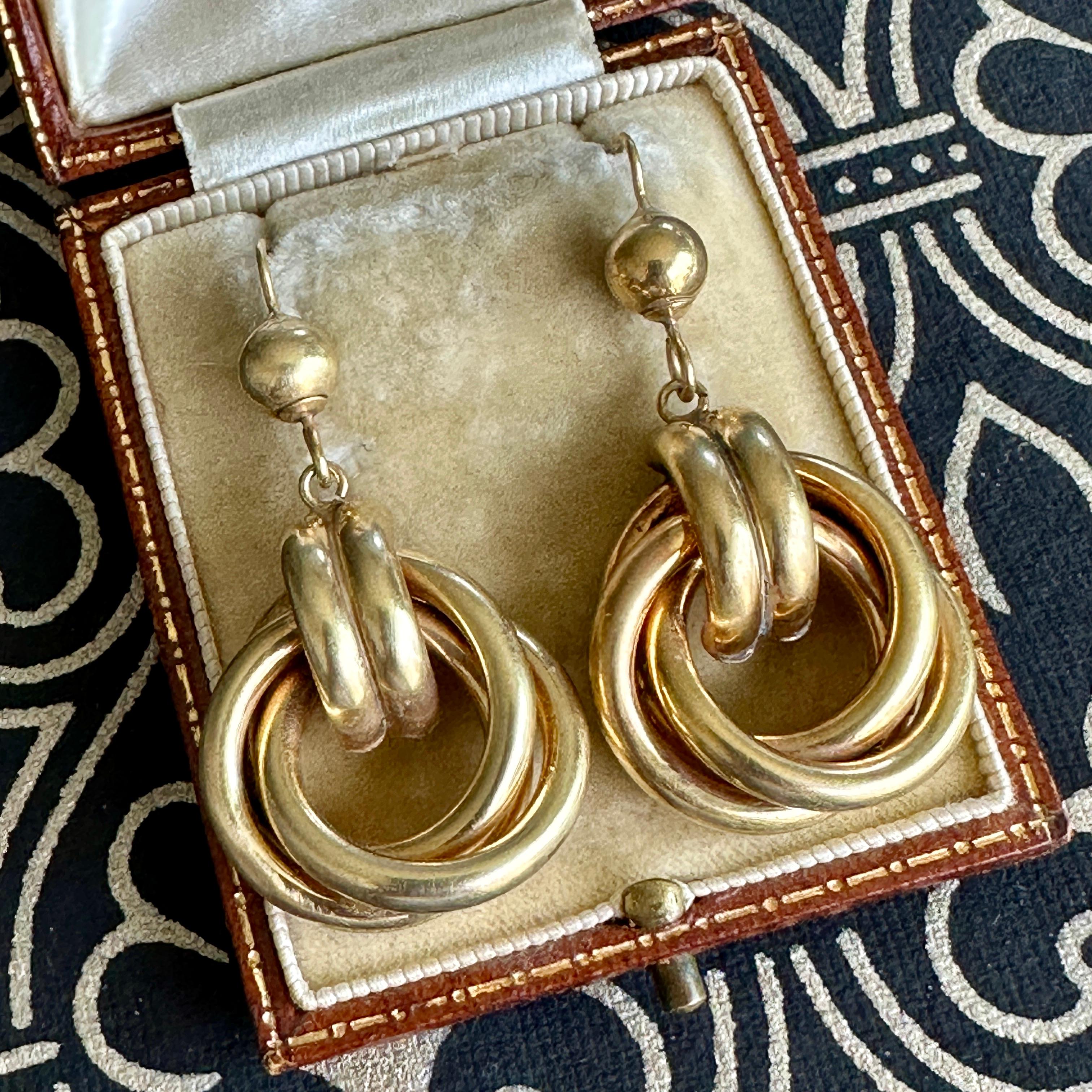 Vintage Double Loop 9K Yellow Gold Earrings For Sale 1