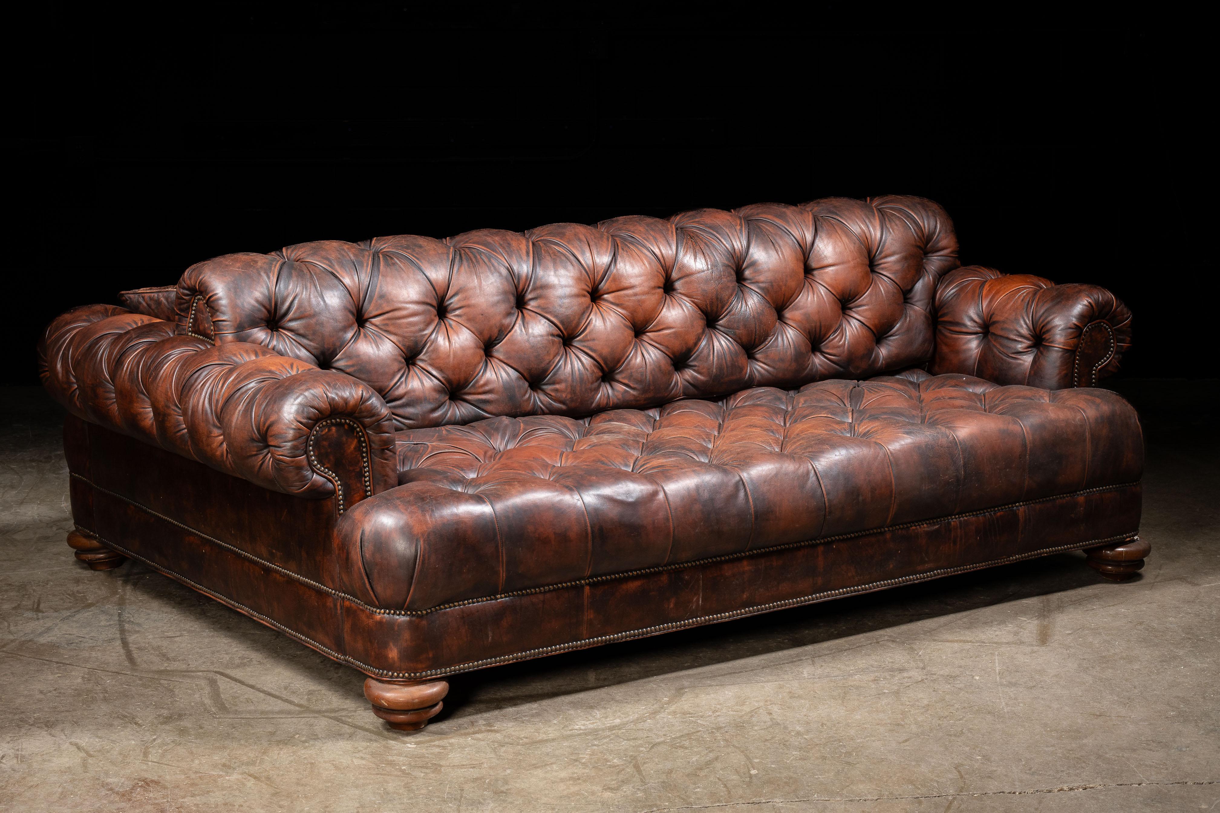 Canapé Chesterfield vintage double face en Brown en vente 1