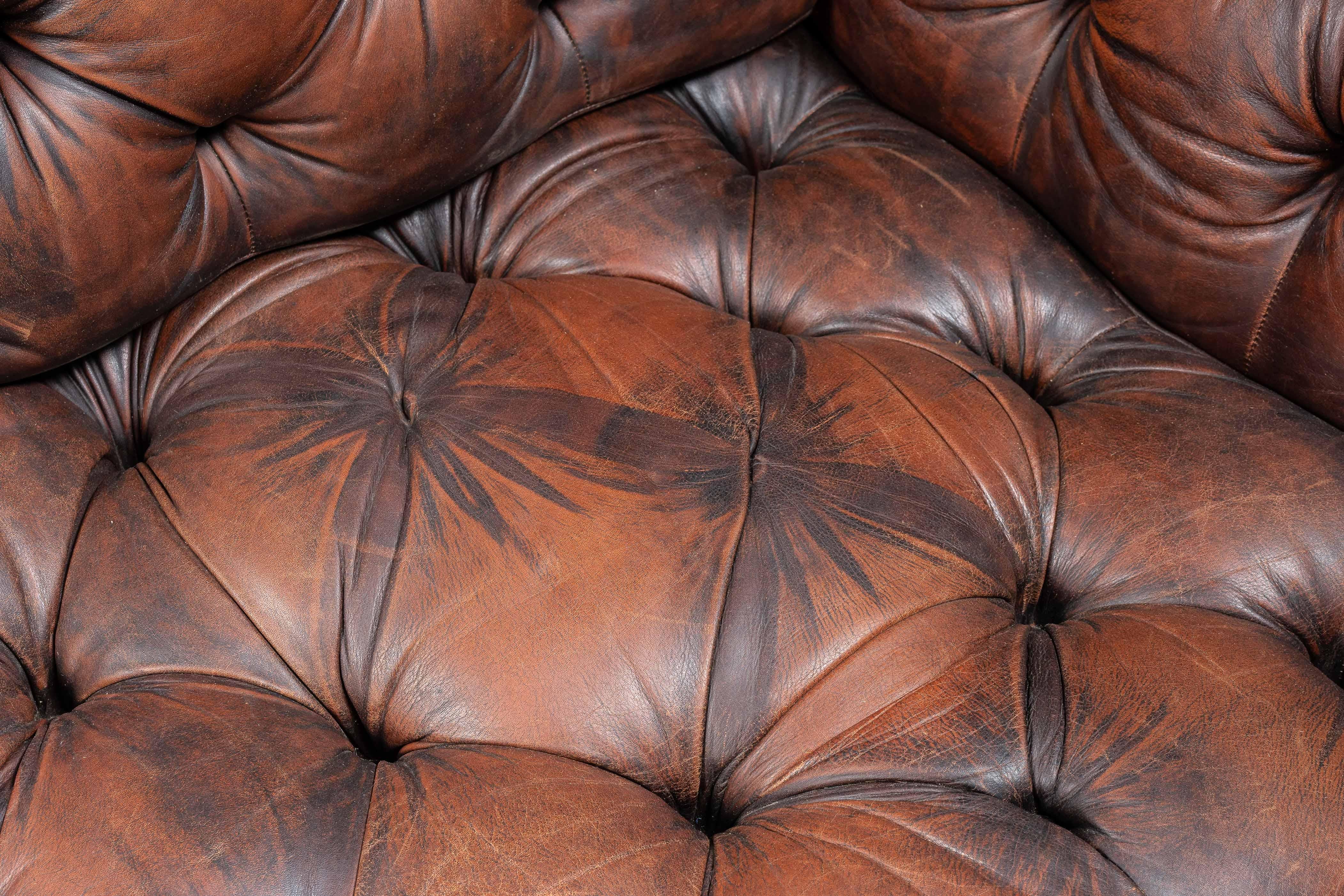 Canapé Chesterfield vintage double face en Brown en vente 2