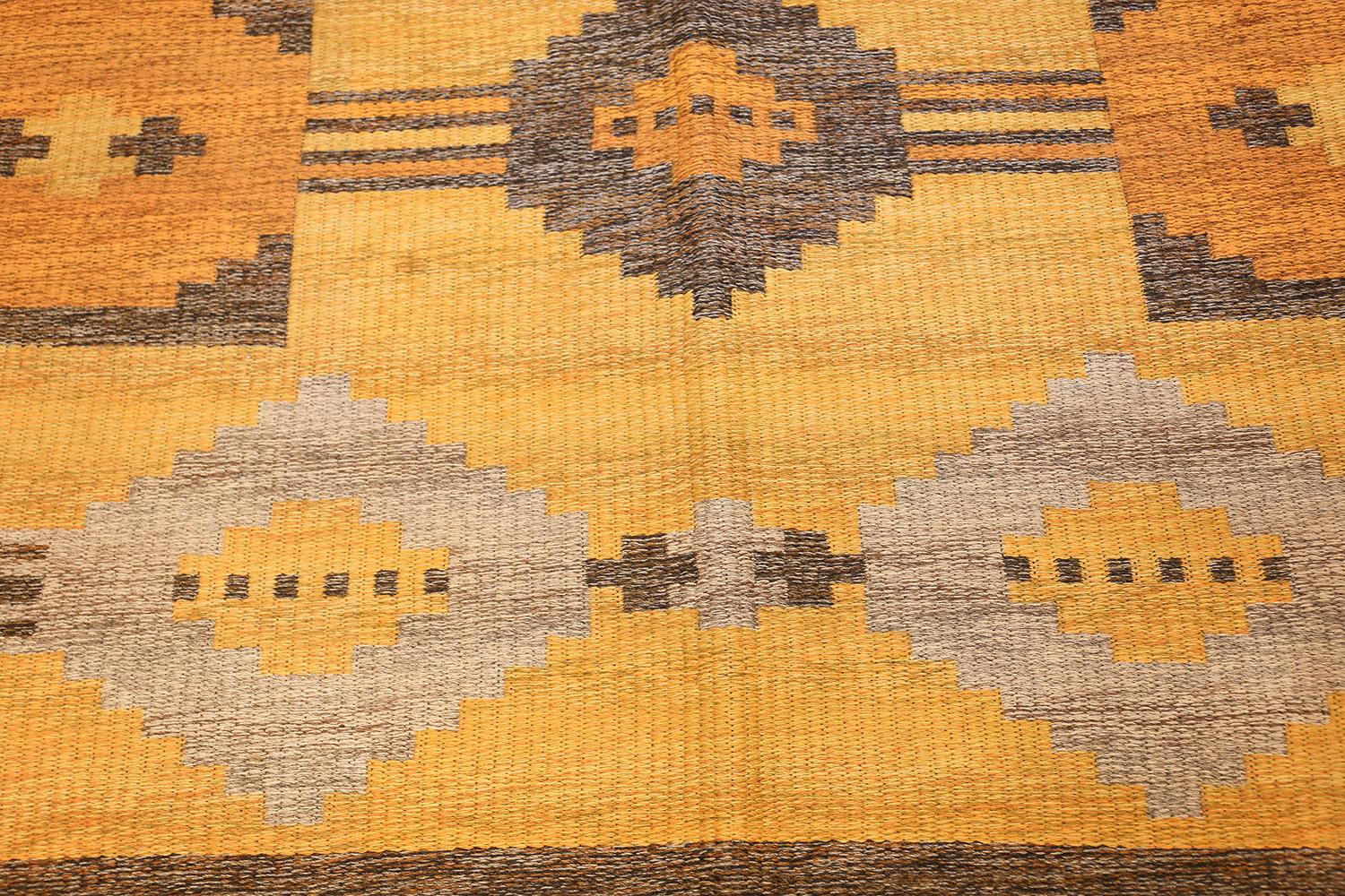 Vintage Double-Sided Swedish Kilim Rug. Size: 5 ft x 7 ft 8 in (1.52 m x 2.34 m) 2