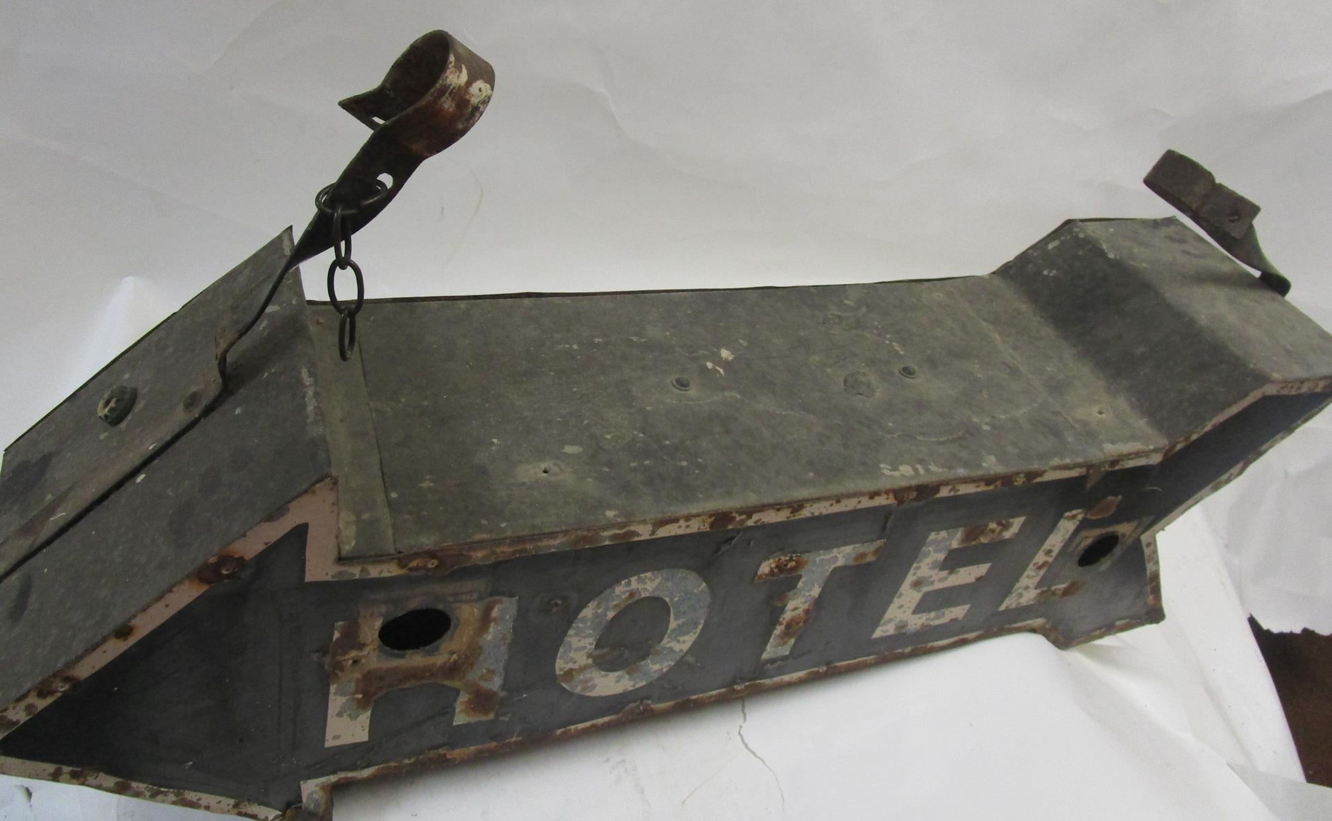 Mid-20th Century Vintage Double Sided Three Dimensional Tin Arrow Hotel Sign on Metal Brackets