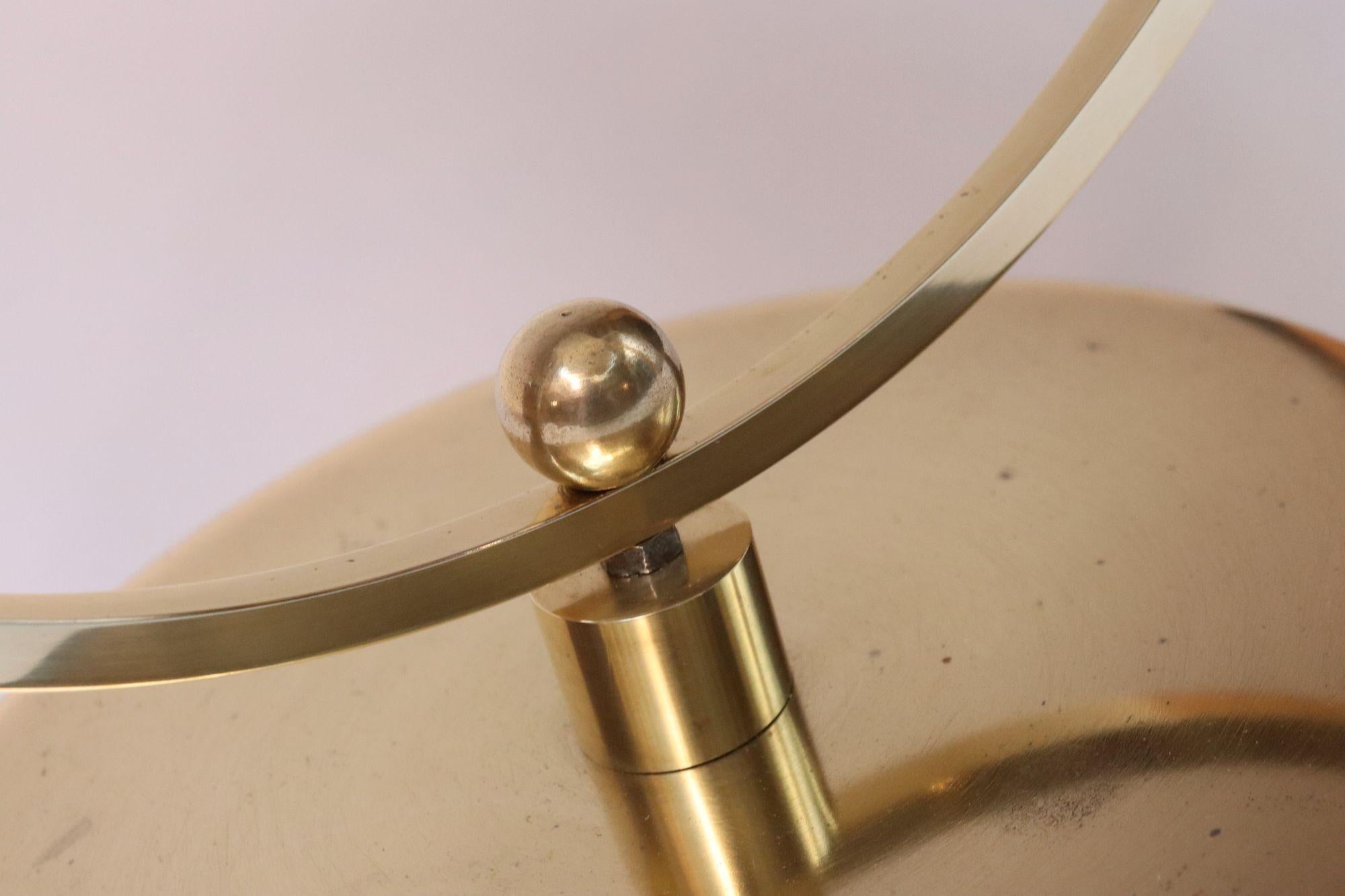Vintage Beidseitiger Kosmetikspiegel aus Messing und Lucite von Charles Hollis Jones im Angebot 8