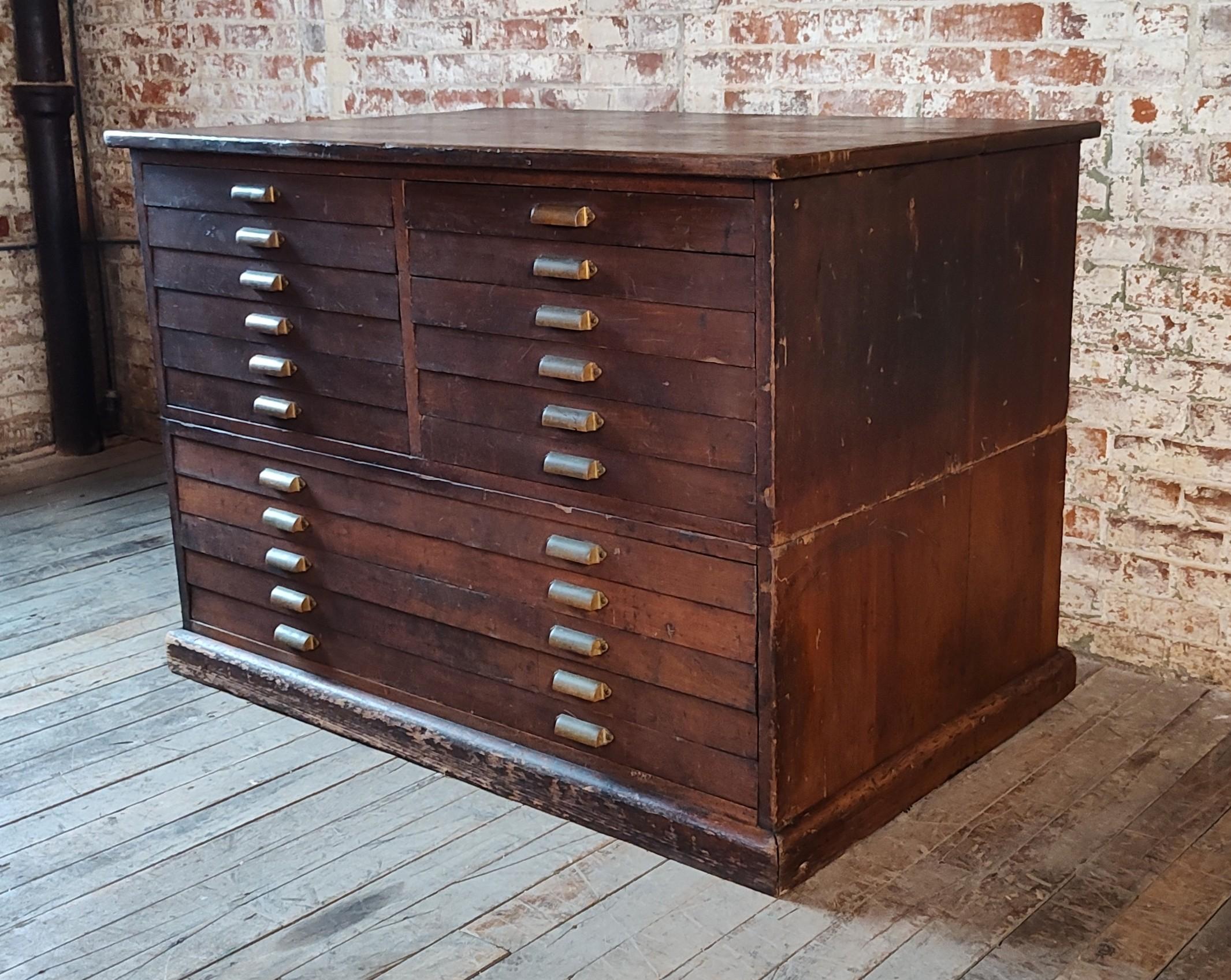 Vintage Double Stack Flat File with Brass Handles In Good Condition In Oakville, CT