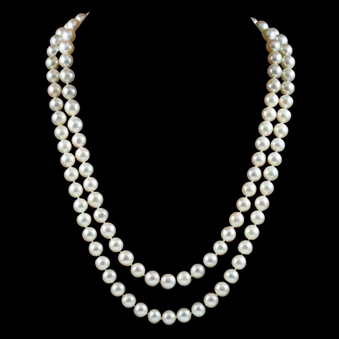Vintage Double Strand Pearl Necklace Sapphire Diamond Clasp For Sale 2