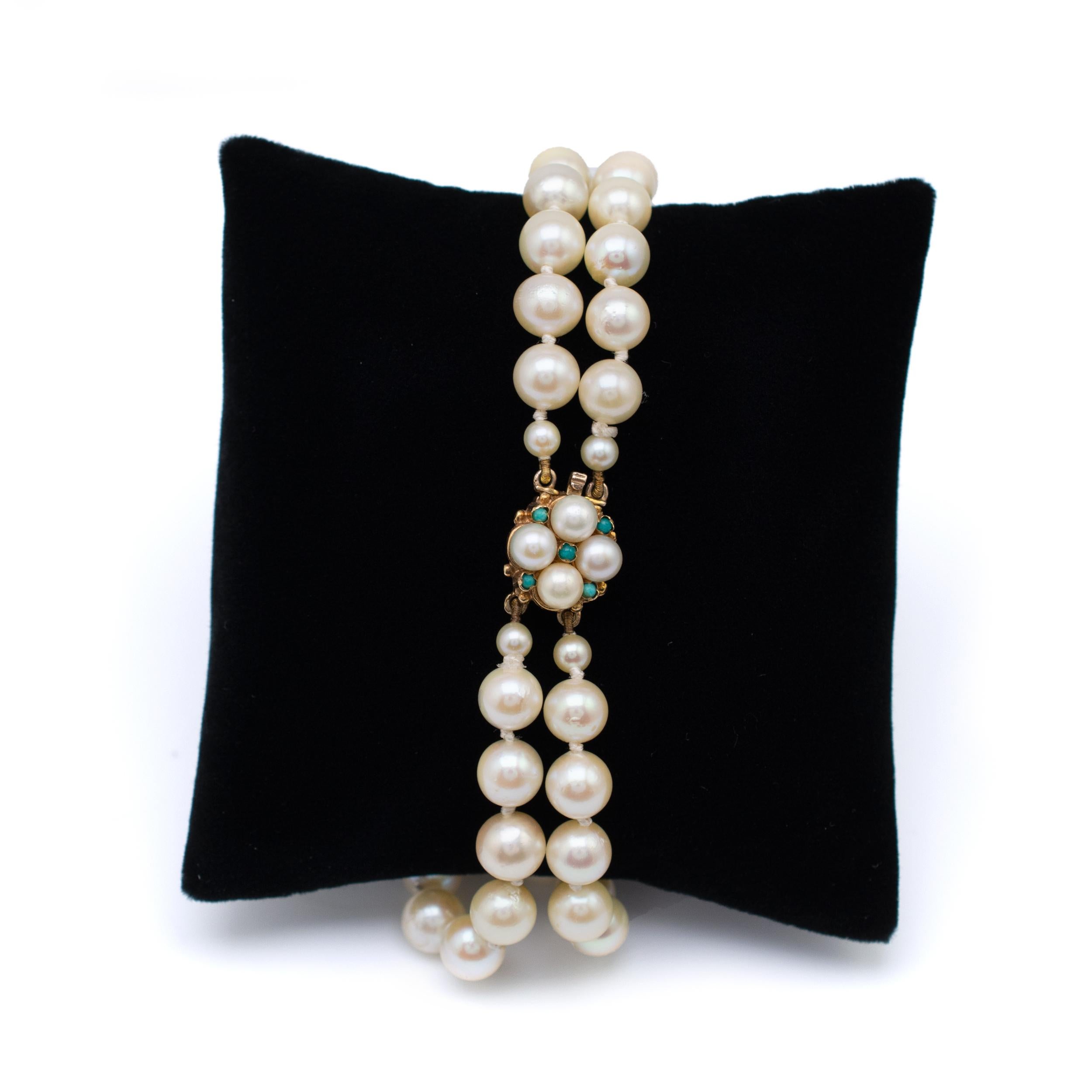 Vintage Double Strand Pearl Turquoise Bracelet Gold Clasp circa 1970s For Sale 3