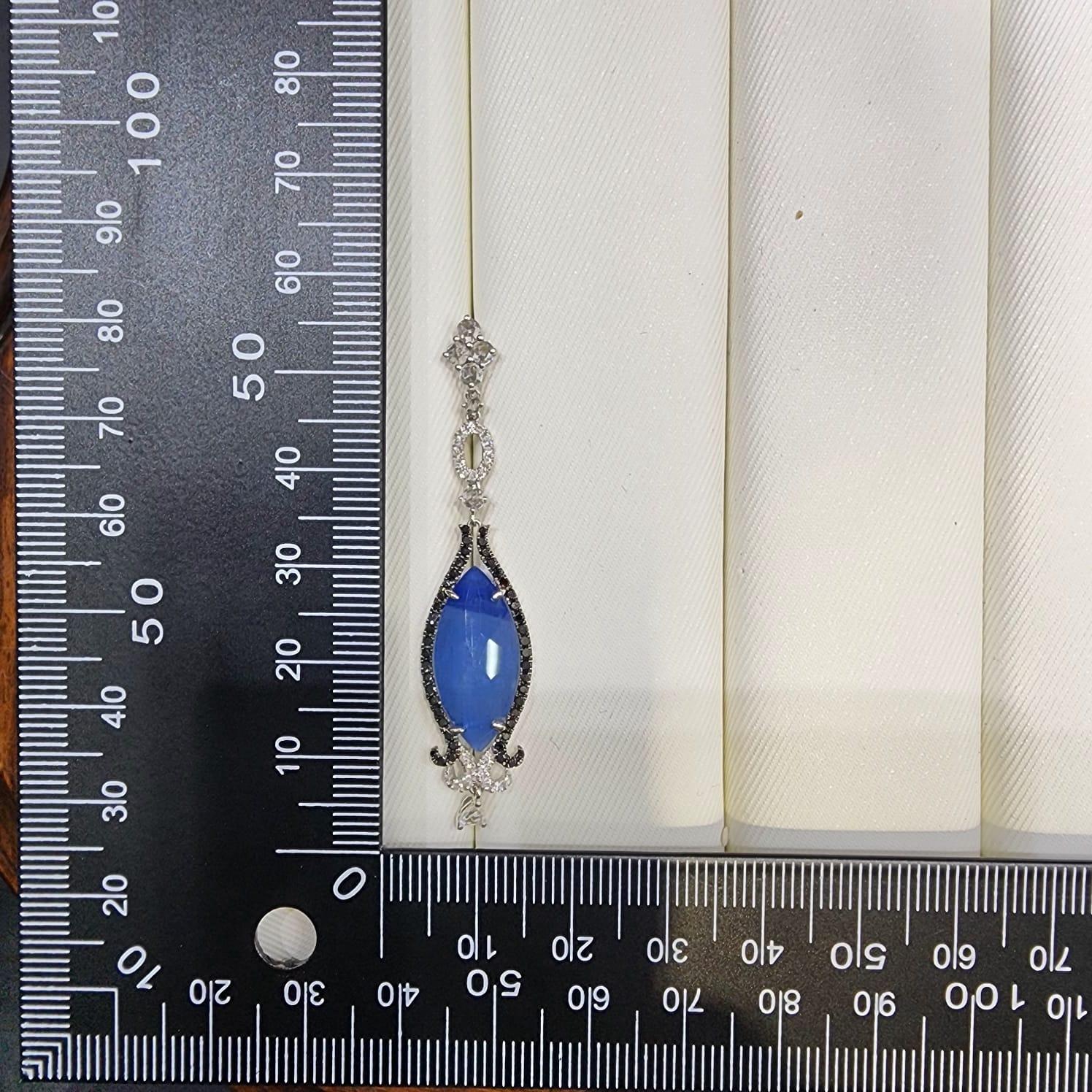 Doppietta d'epoca 9,05 carati di cristallo di rocca con zaffiro blu e diamanti in oro 18 carati in vendita 4