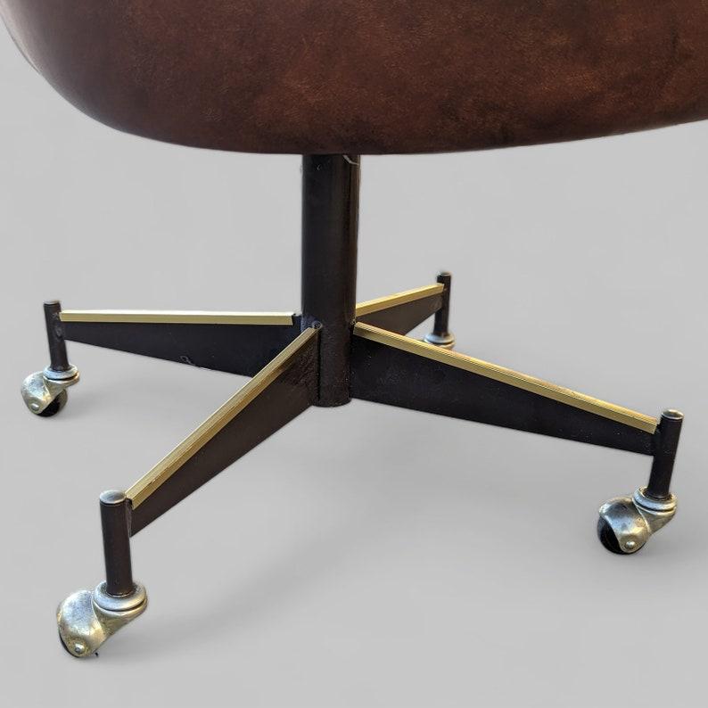Vintage Douglas Furniture Co. Dining Chairs, Set of Four, Mid Century, Pleather In Good Condition For Sale In Rancho Cucamonga, CA