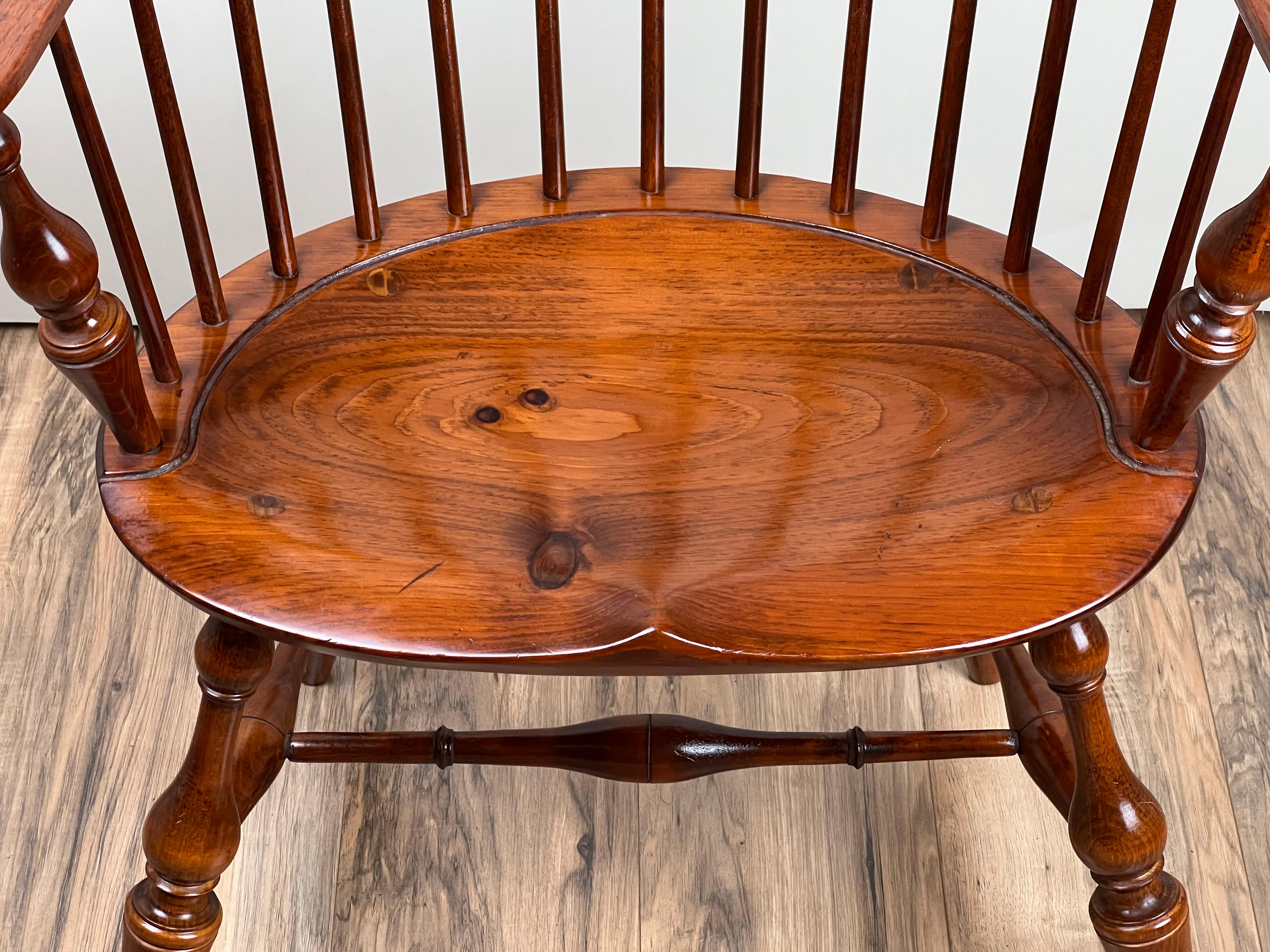 By D. A. Dimes Comb Back Windsor Arm Chair en vente 1