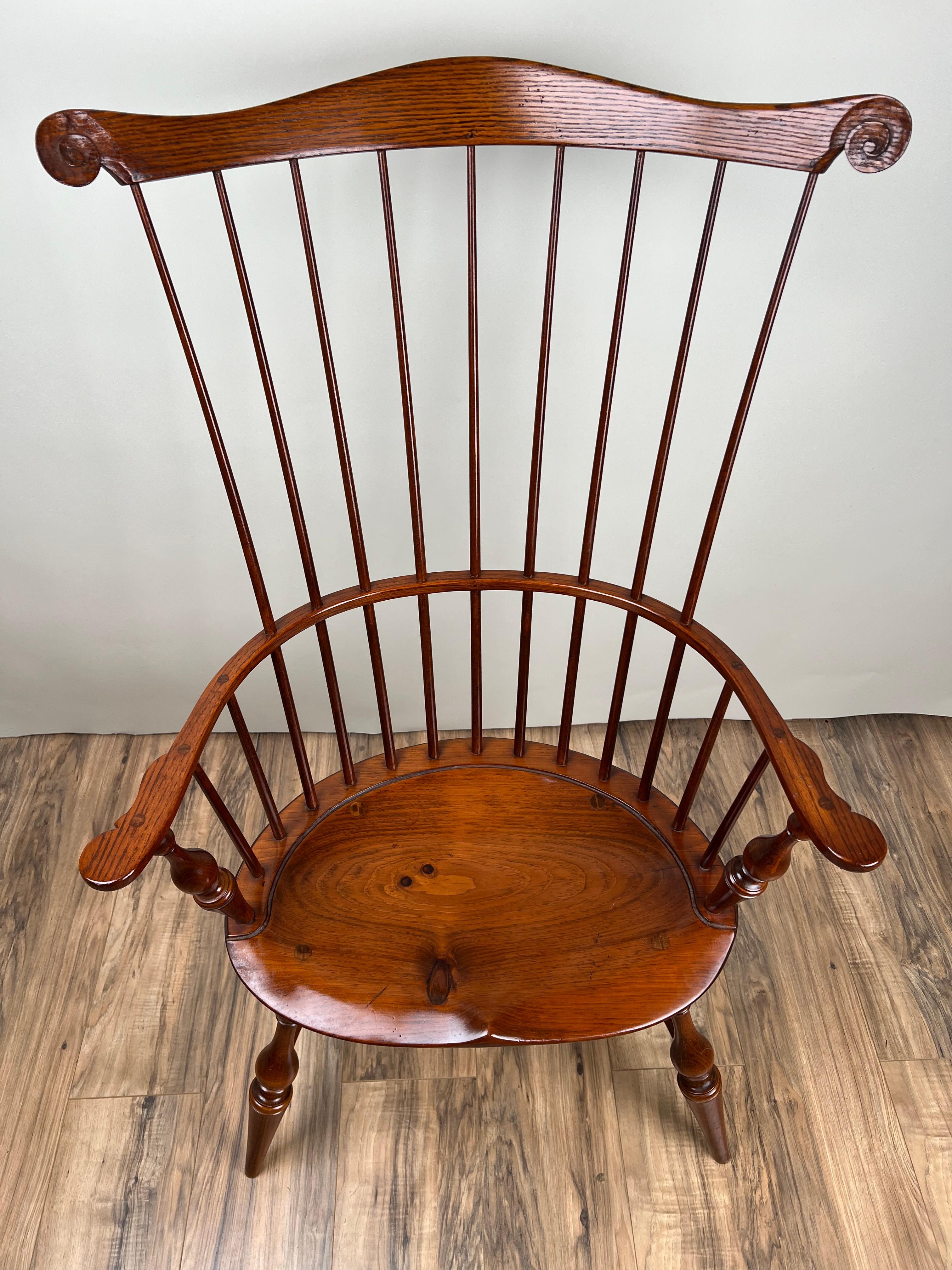 By D. A. Dimes Comb Back Windsor Arm Chair en vente 2