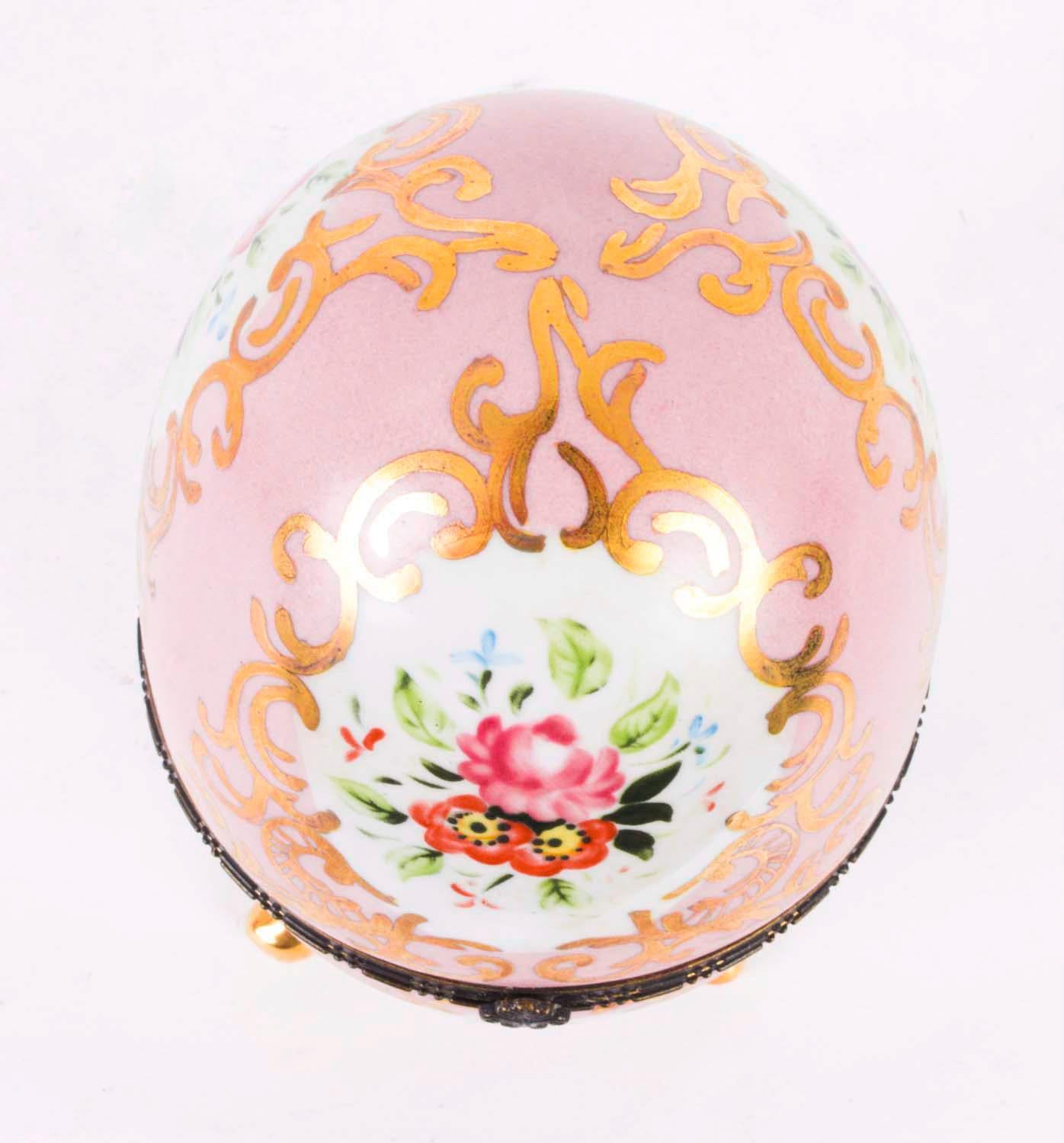 Vintage Dresden Hand Painted Rose Pink Porcelain Egg For Sale 4