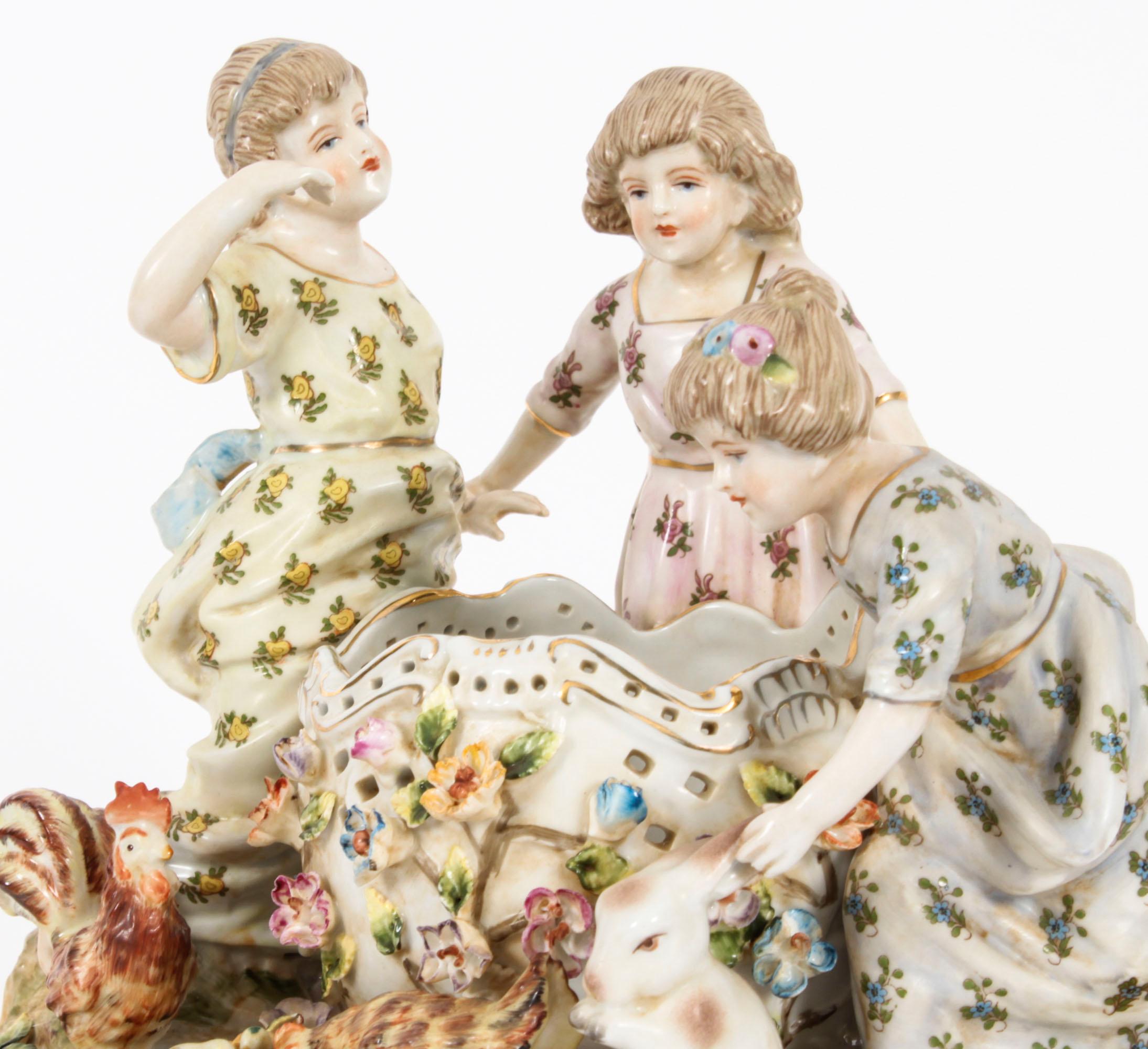 Vintage Dresden Revival Porcelain Centrepiece 'Children at Play' 20th Century In Good Condition For Sale In London, GB