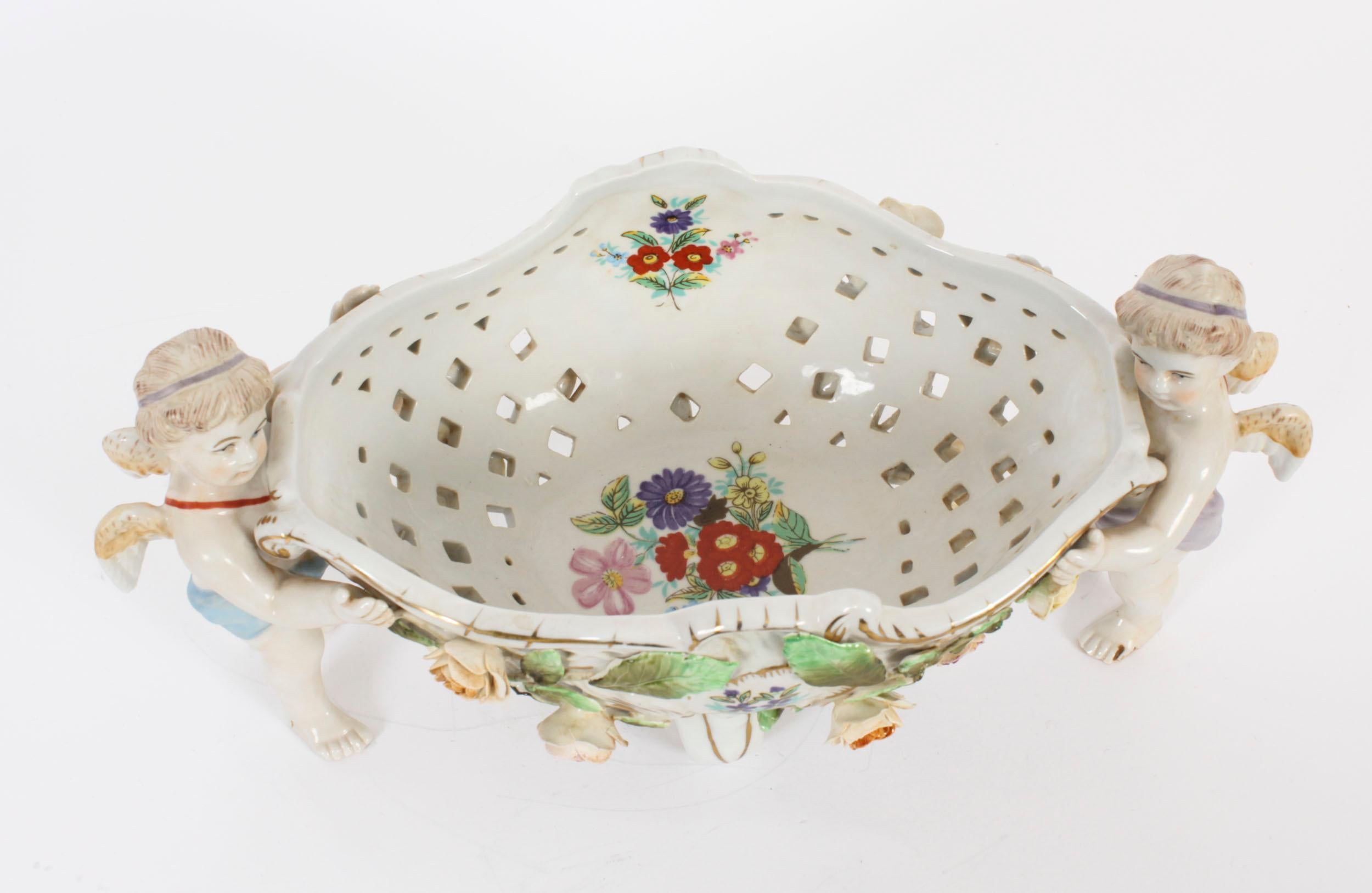 Centre de table vintage en porcelaine de style Dresde 20ème siècle en vente 3