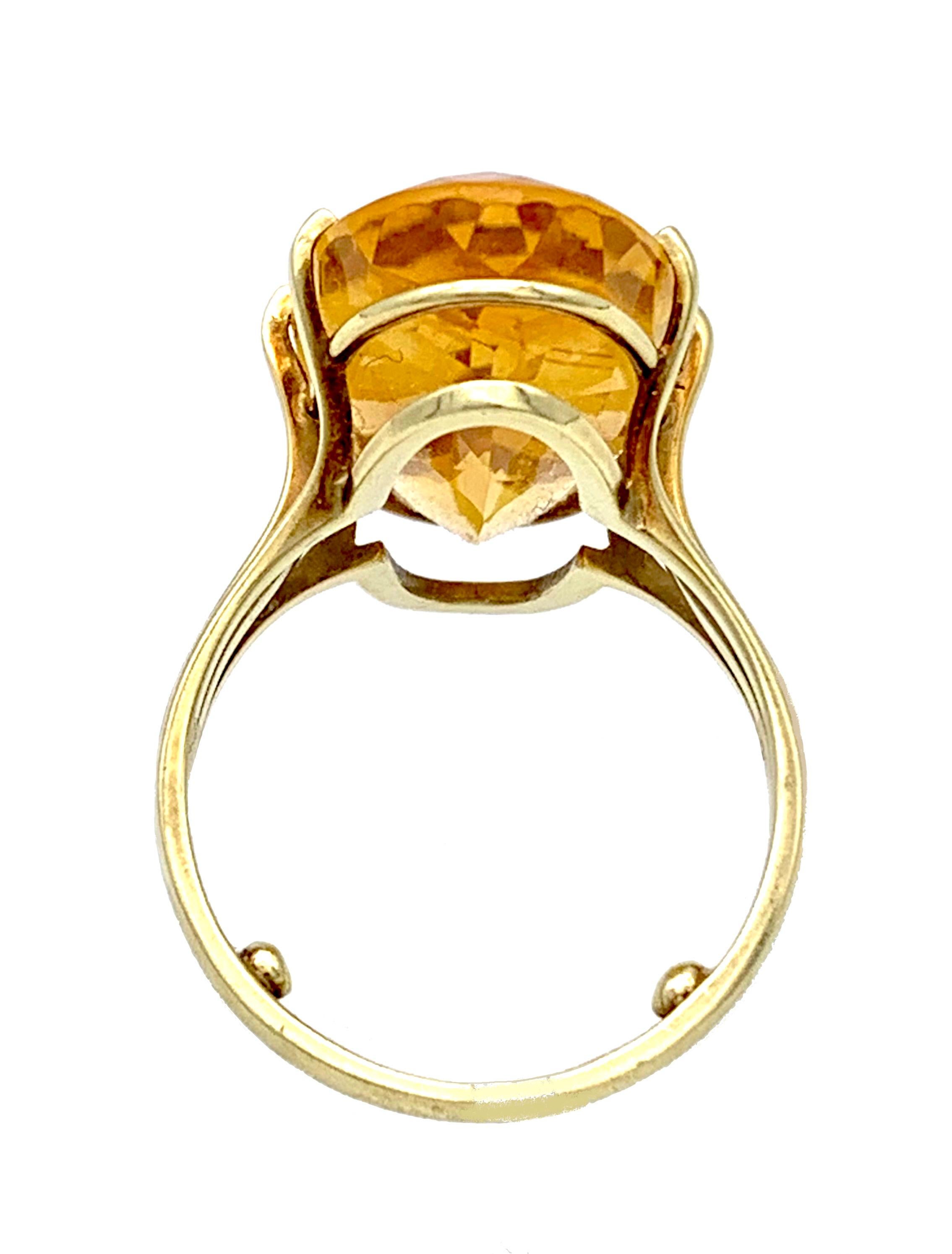 Vintage Dress Ring Oval Cut Yellow Citrine 14 Karat Gold In Good Condition For Sale In Munich, Bavaria