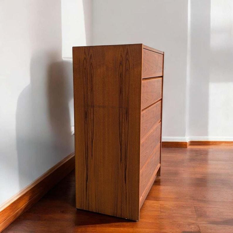 Vintage Dresser, Danish Mid Century, Teak, MCM, Tallboy, Five Drawers, Bedroom For Sale 4