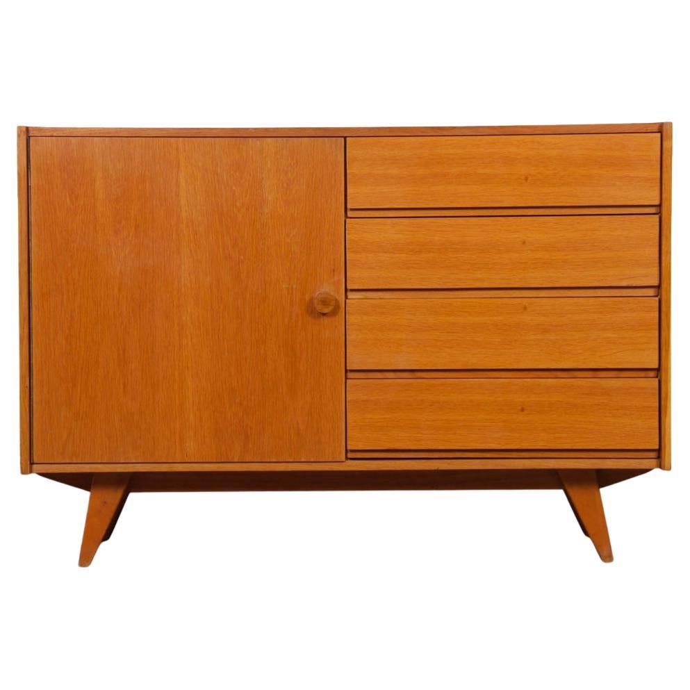 Comò d'epoca, Jiroutek per Interi Praha, modello U-458, circa 1960 in vendita