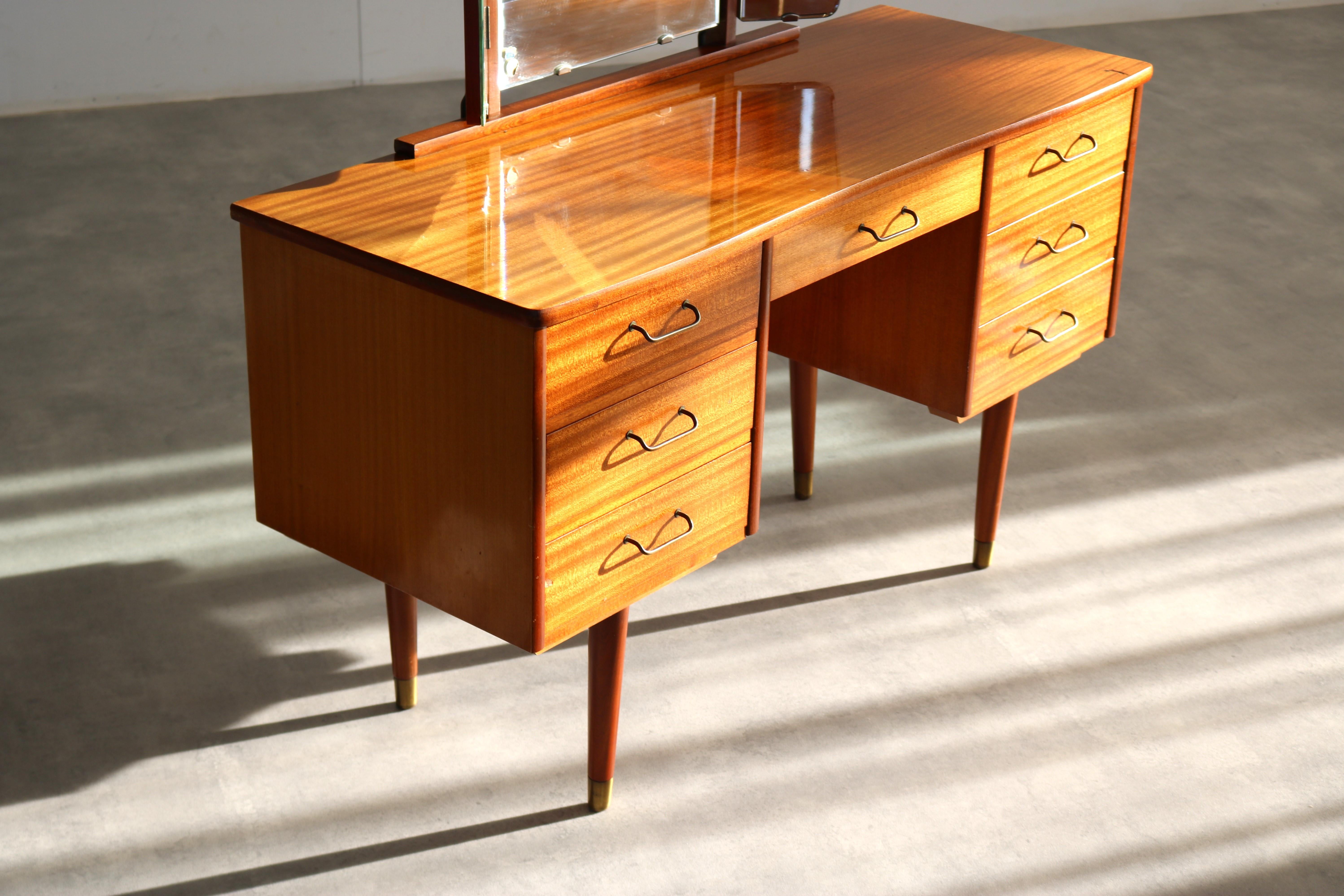 vintage dressing table | 60s | Sweden In Good Condition For Sale In GRONINGEN, NL