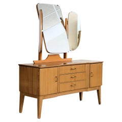 Vintage Schminktisch  Schrank  1960s  Schweden