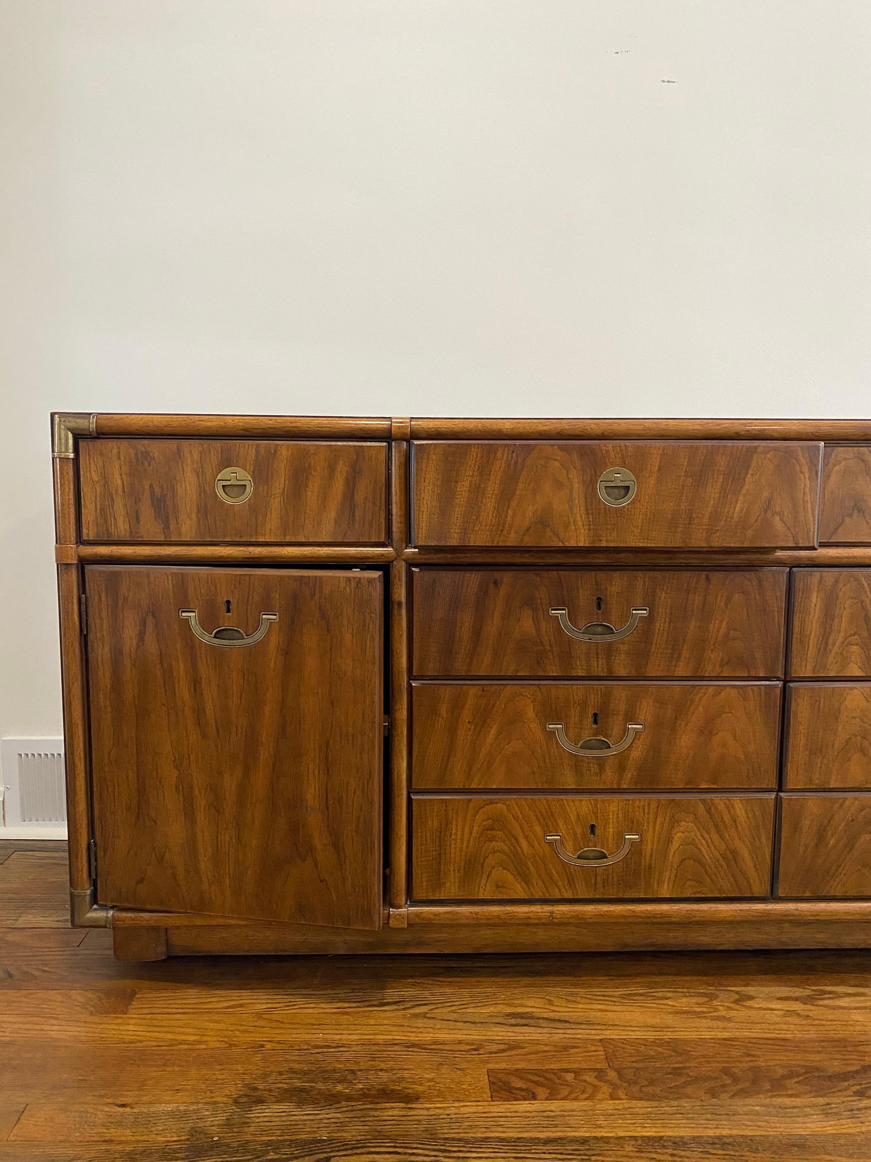 Vintage Drexel Accolade Ten-Drawer Campaign Low-Boy Dresser 5