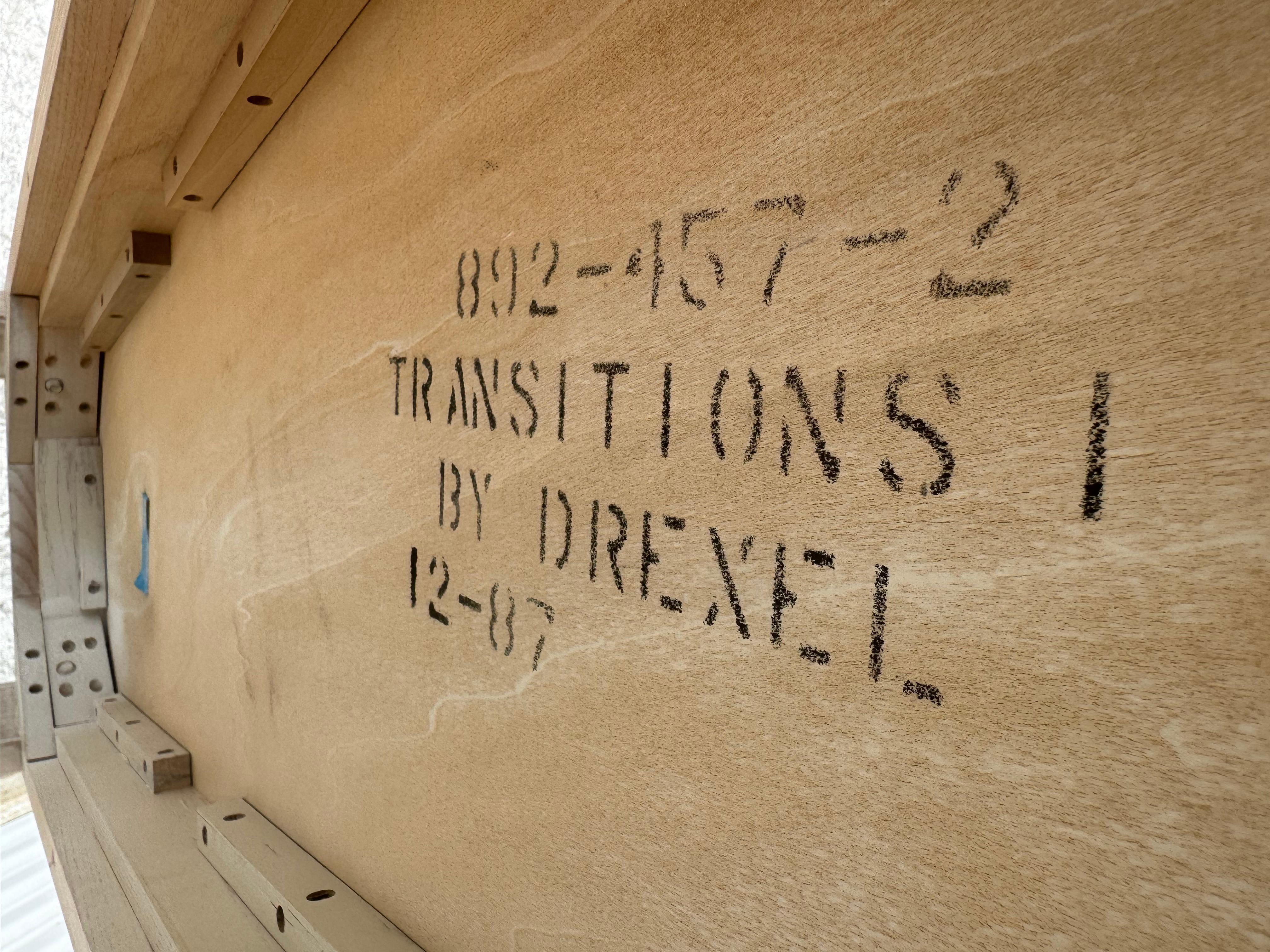 Tavolo consolle Transitions d'epoca in Oak Oak cerato con gambe in canna a matita Drexel In condizioni buone in vendita a Pasadena, TX