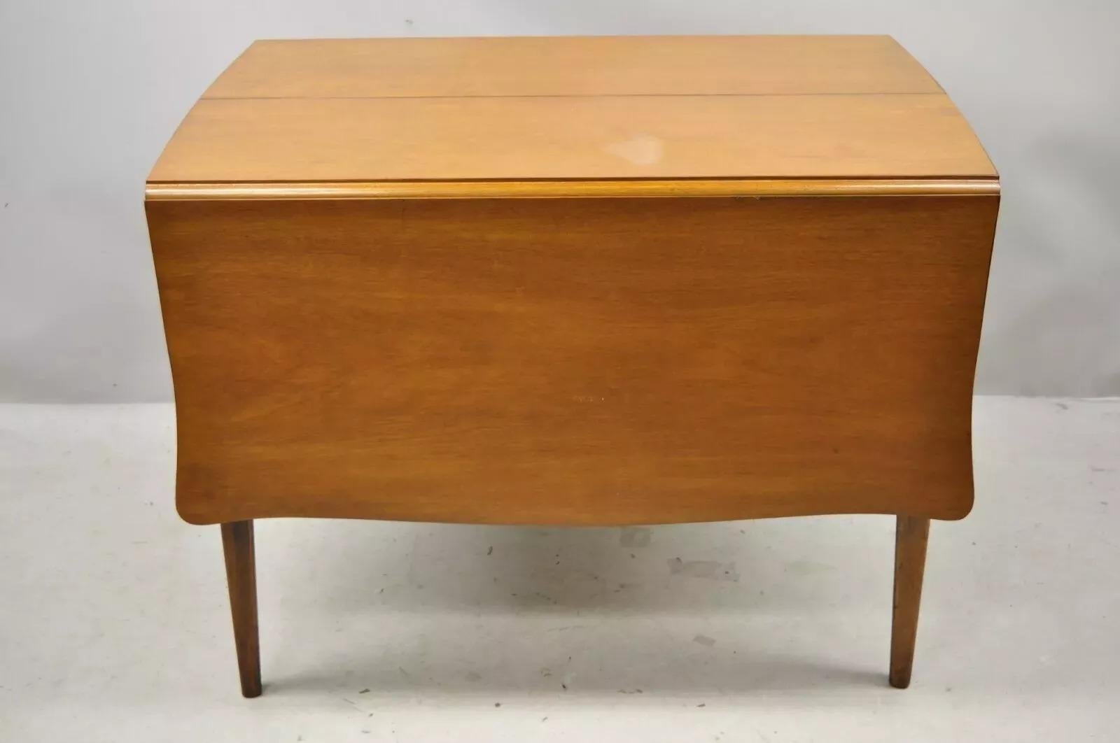 Vintage Drexel Dateline John Van Koert Mahagoni-Esstisch mit ausziehbarem Ausziehtisch im Angebot 1