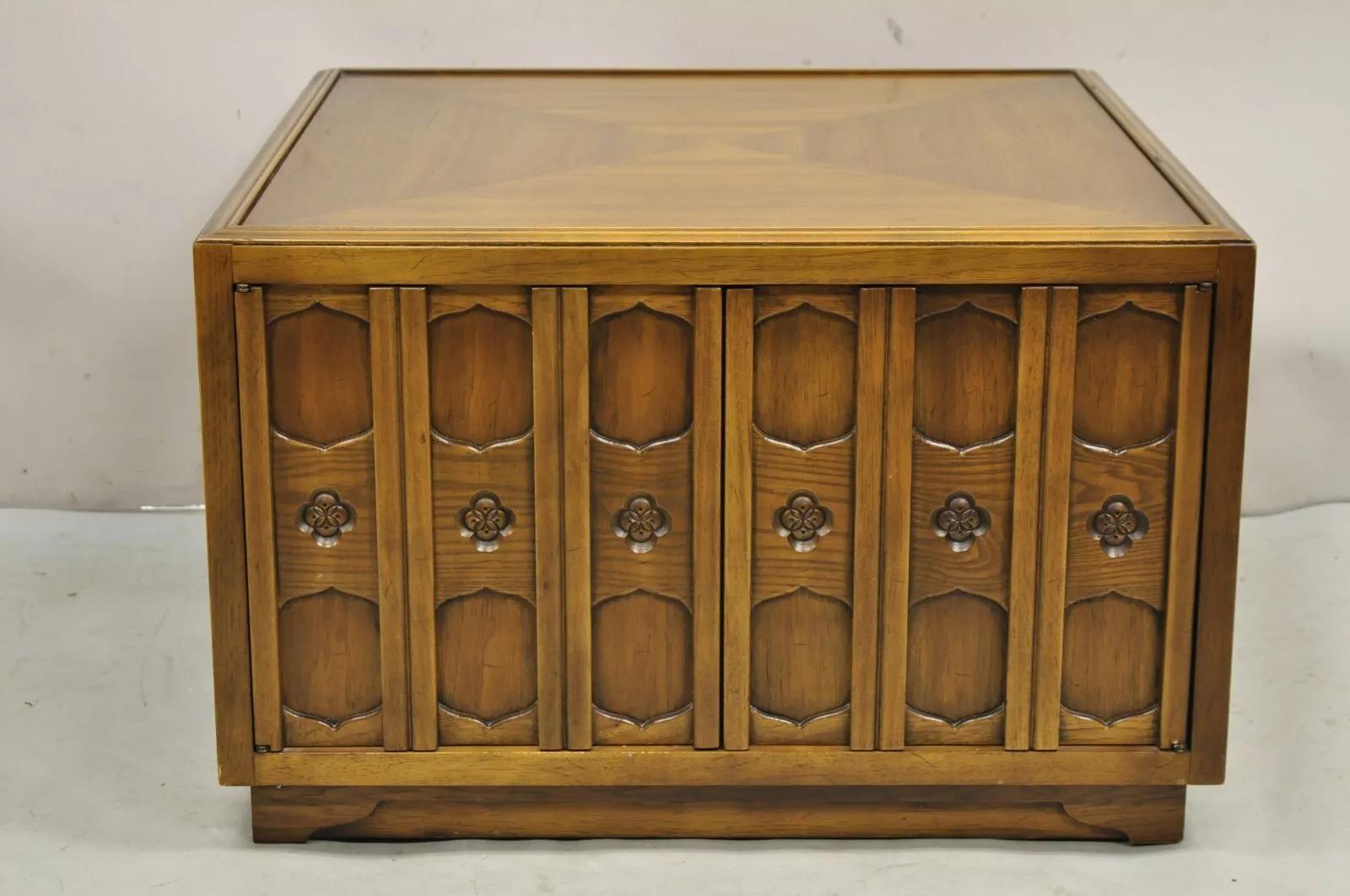 Vintage Drexel Esperanto Mid Century Walnut Low Square Side Table Cabinet on Rolling Casters. Circa Mid 20th Century. Measurements: 18