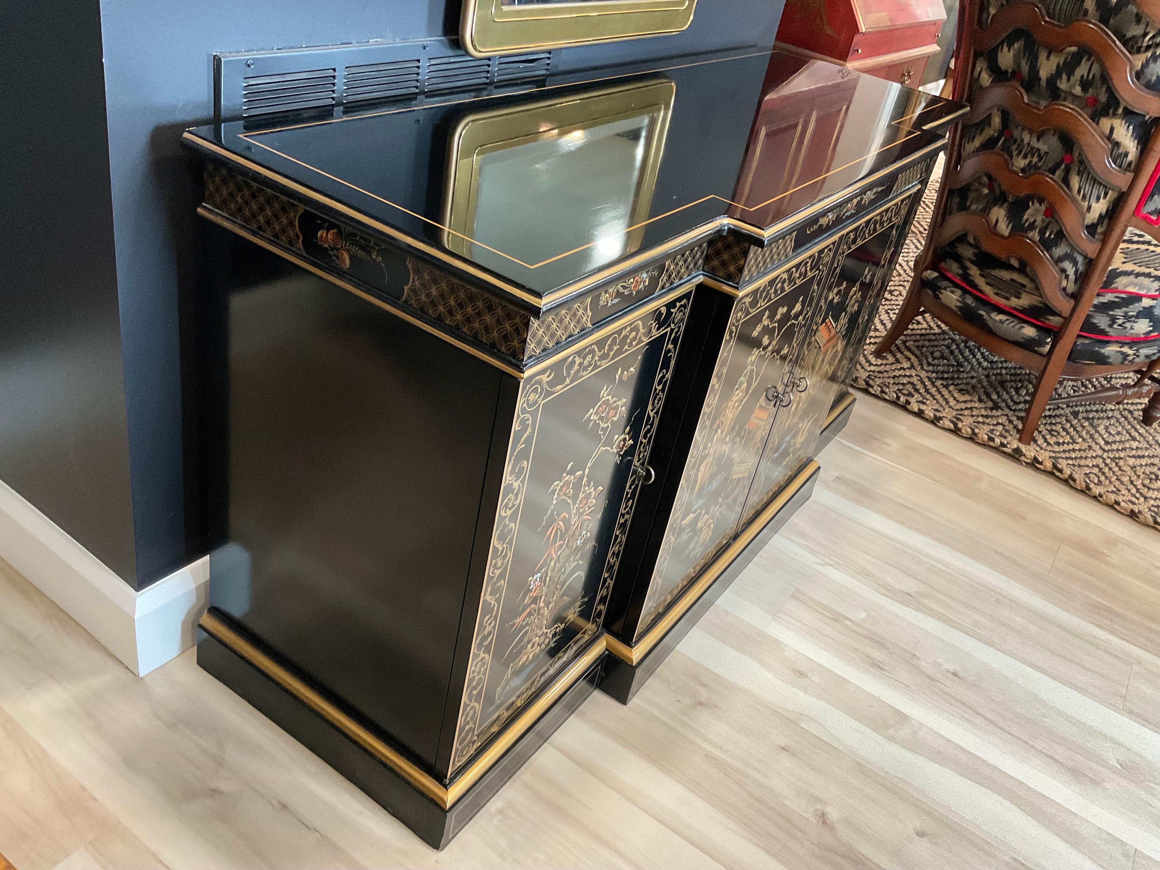 Lacquer Vintage Drexel Heritage Chinoiserie Sideboard