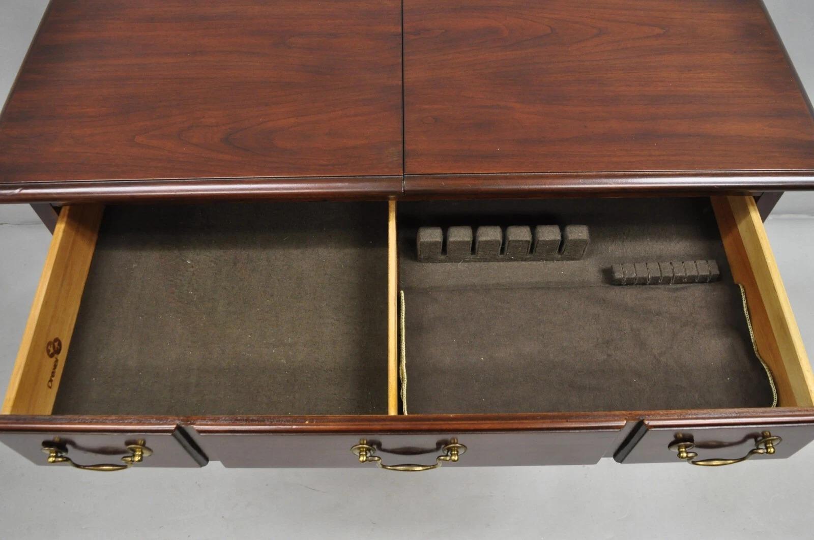 Vintage Drexel Heritge Georgian Style Cherry Wood Dry Bar Server Cabinet For Sale 3