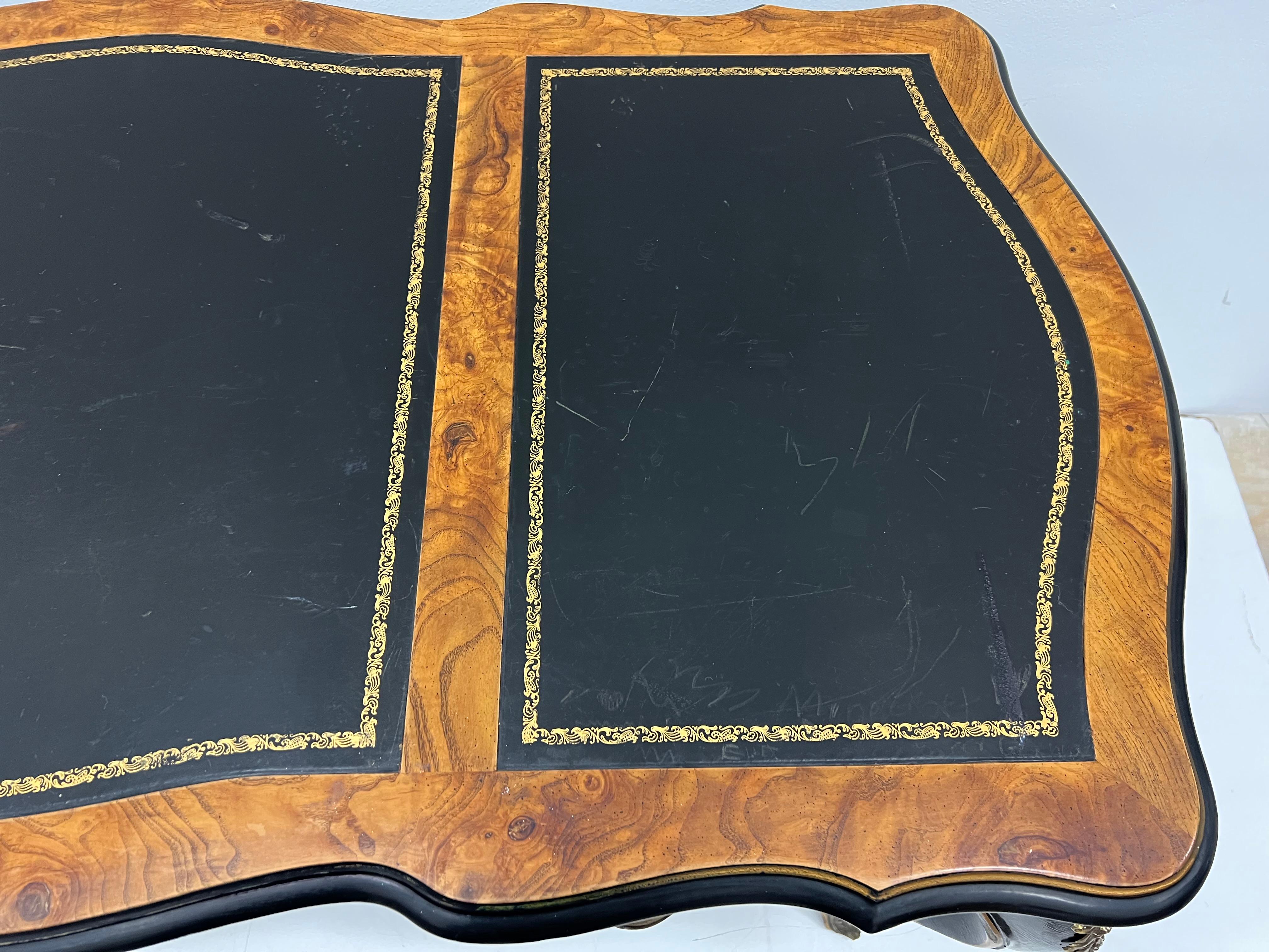 Vintage Drexel Leather Top Desk, Manner of Louis XV, Brass Mounts 1