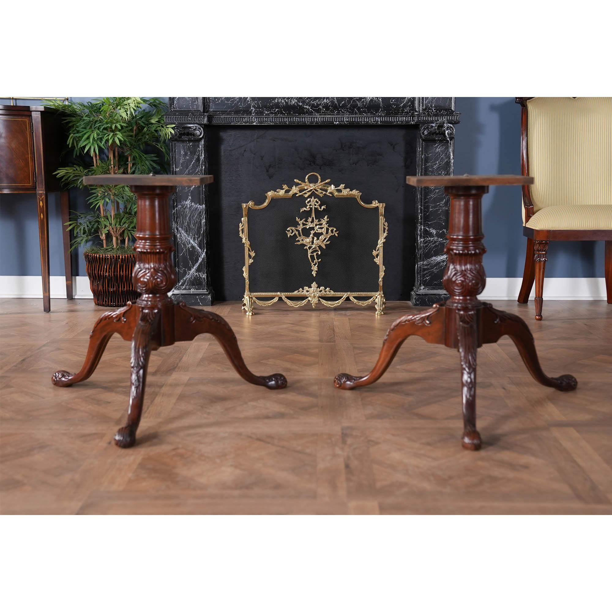Late 20th Century Vintage Drexel Mahogany Dining Table