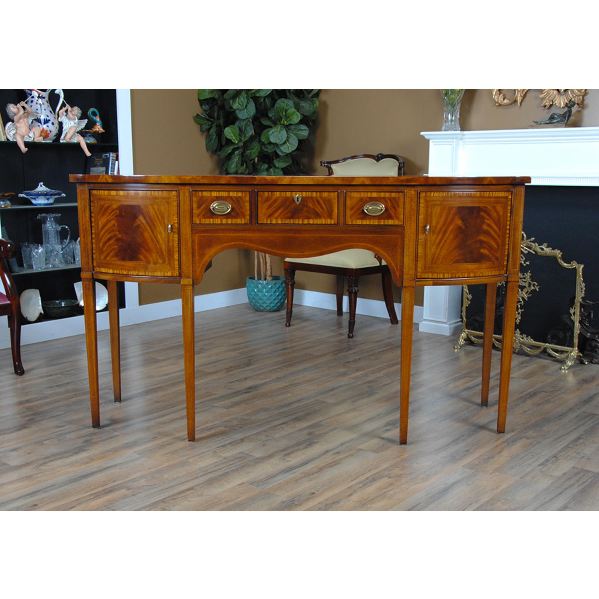 A vintage Drexel Mahogany Sideboard in excellent condition, the top having been recently French polished.

Simple yet sophisticated this beautiful Vintage Drexel Mahogany Sideboard has everything going for it. A slightly shallower size than many
