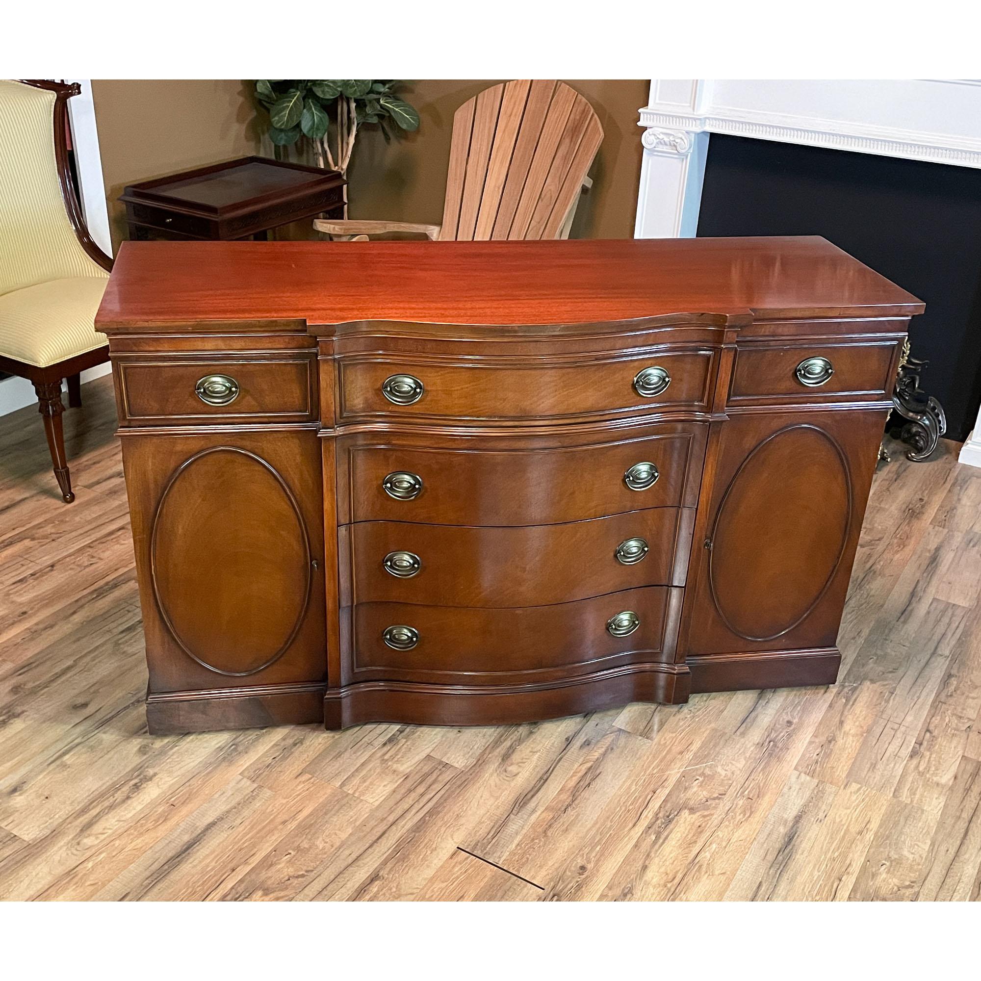 A Vintage Drexel Mahogany Sideboard in great original condition

Simple yet sophisticated this beautiful Vintage Drexel Mahogany Sideboard has everything going for it. This item boasts a nice amount of storage space featuring four drawers down the
