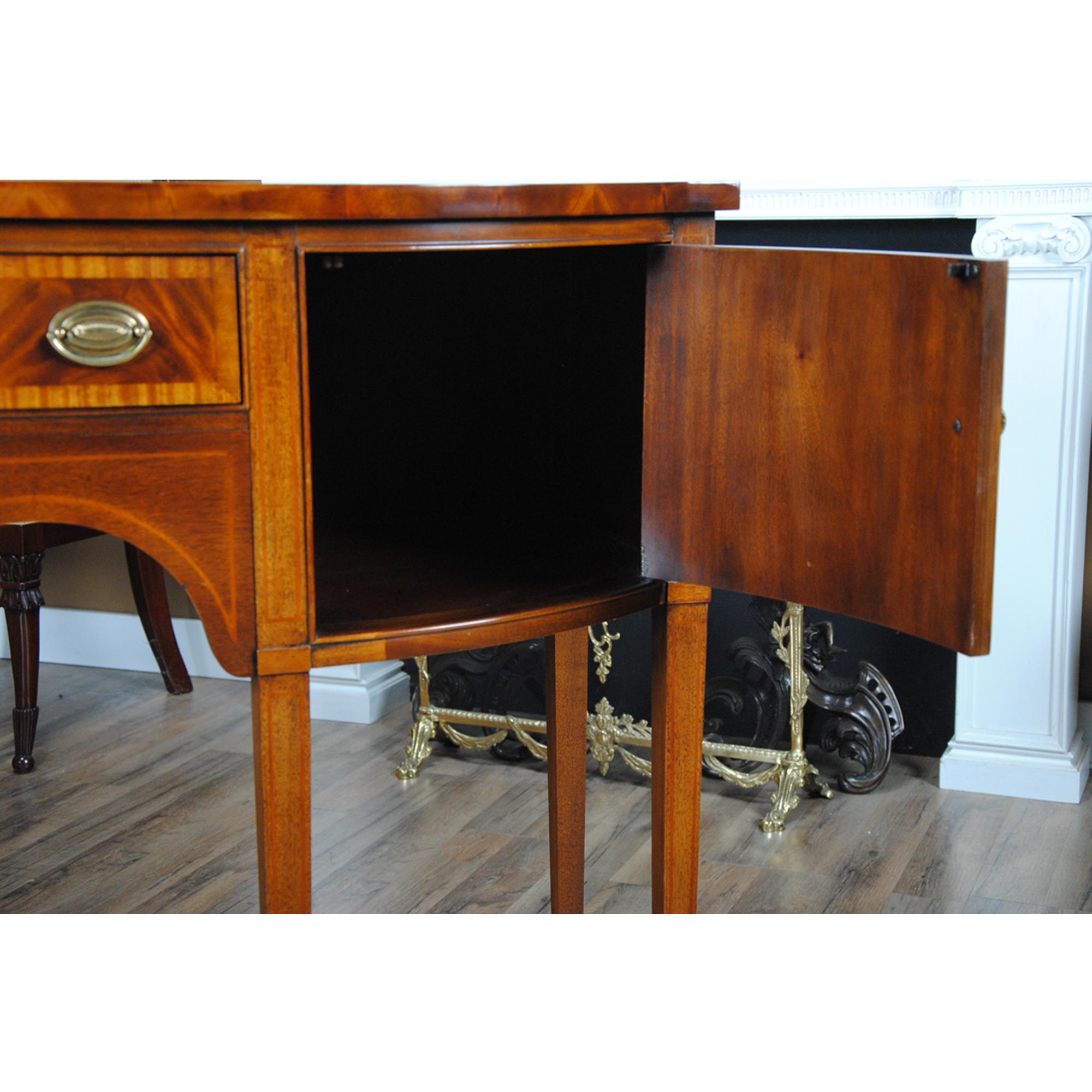 Vintage Drexel Mahogany Sideboard In Good Condition For Sale In Annville, PA