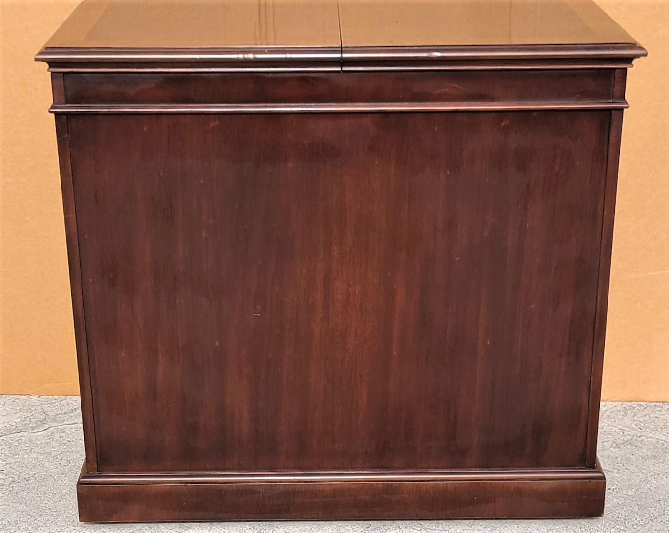 Georgian Vintage Drexel Slide Top Rolling Sideboard Buffet Dry Bar Cabinet